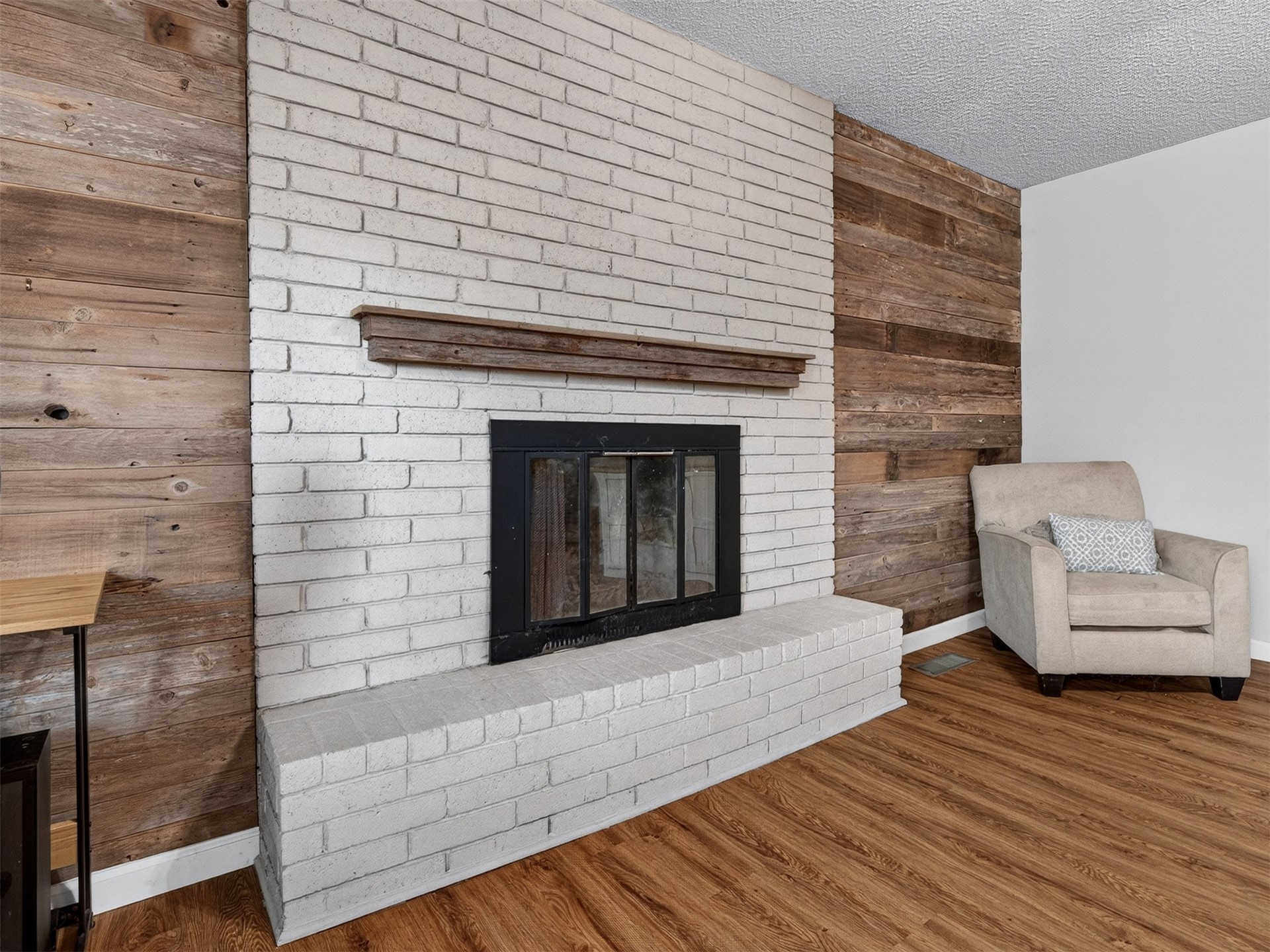 21424 E 32nd Place S Property Photo 15