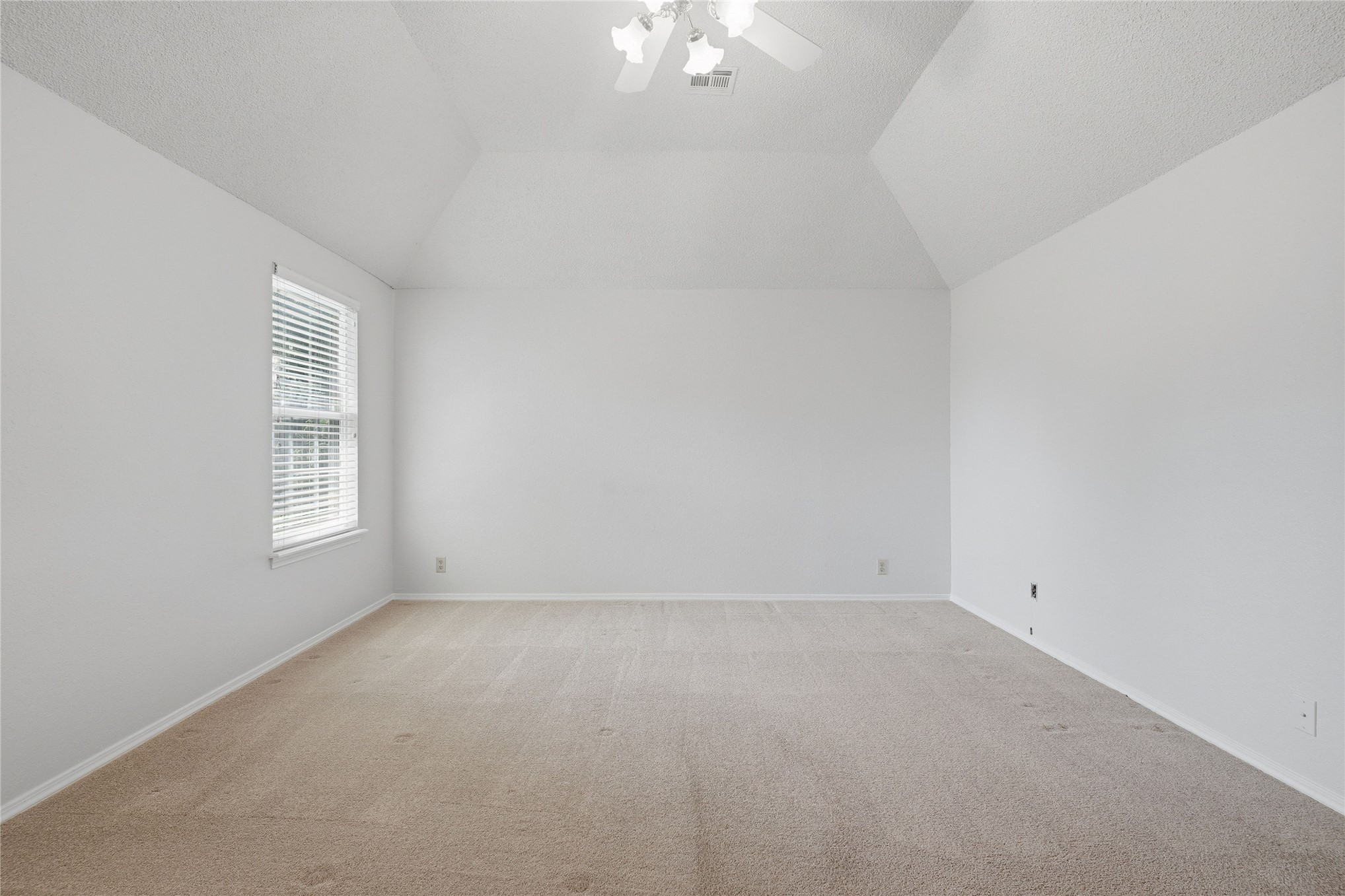 8910 E 100th Place Property Photo 35