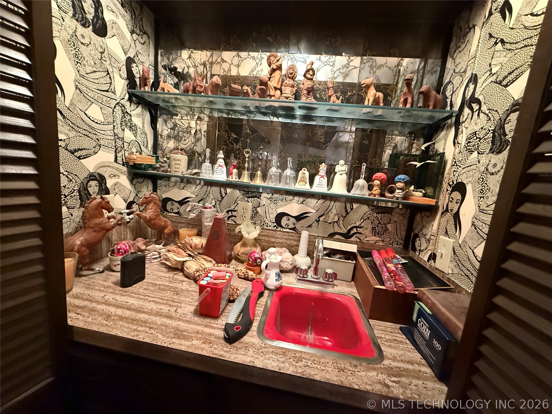 302 College Avenue Property Photo 27