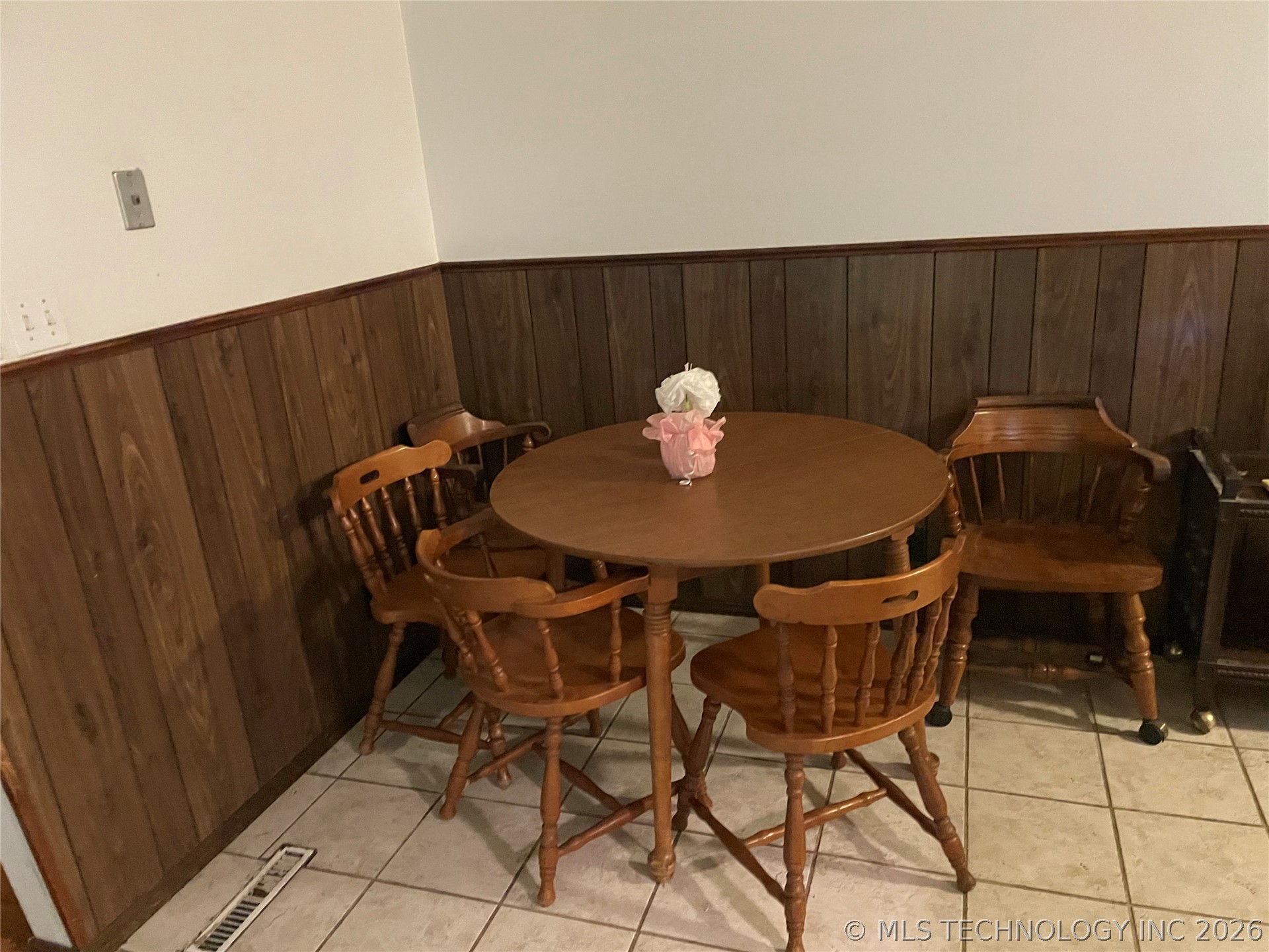 302 College Avenue Property Photo 34