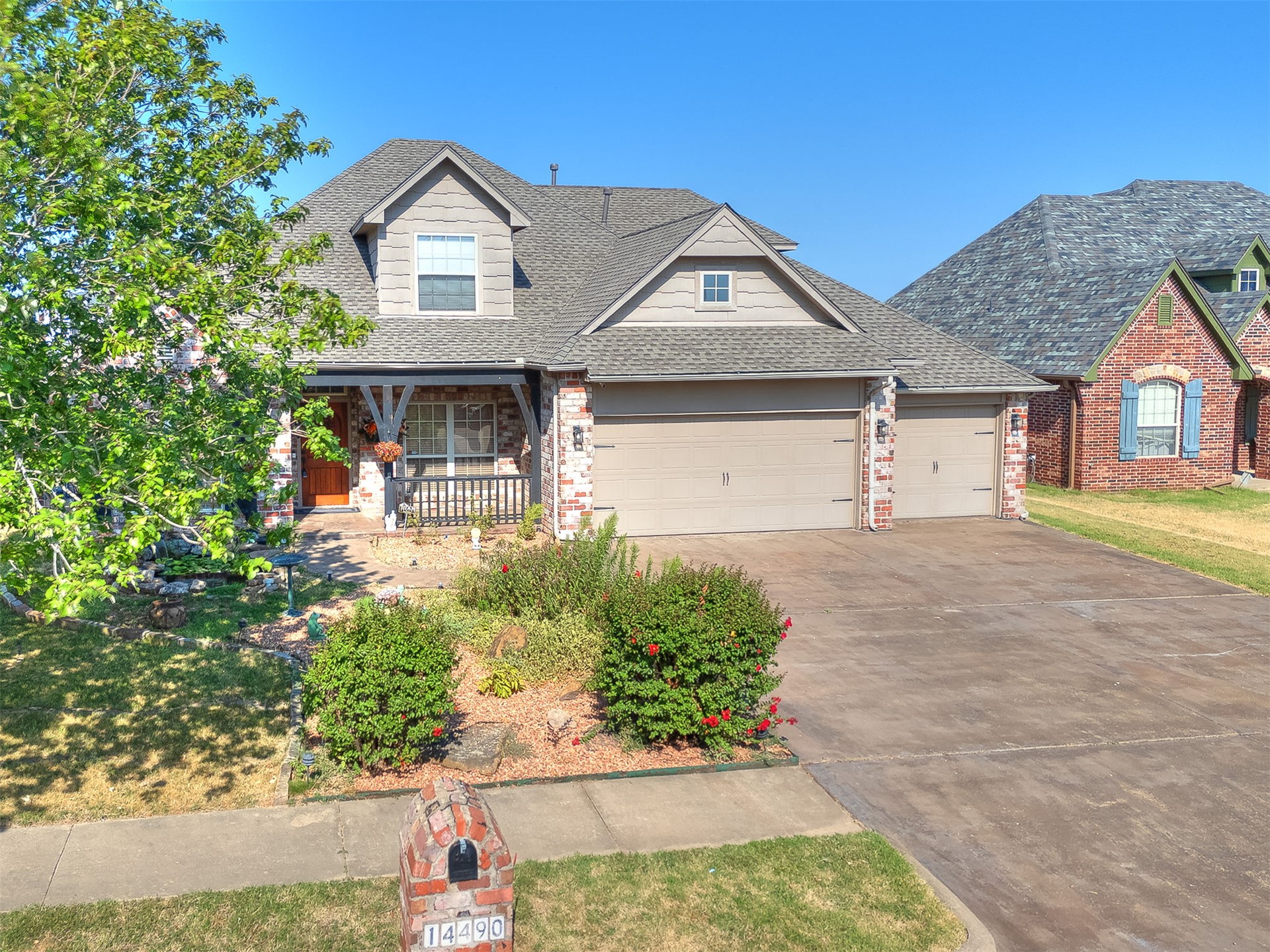 14490 S Florence Avenue Property Photo 8