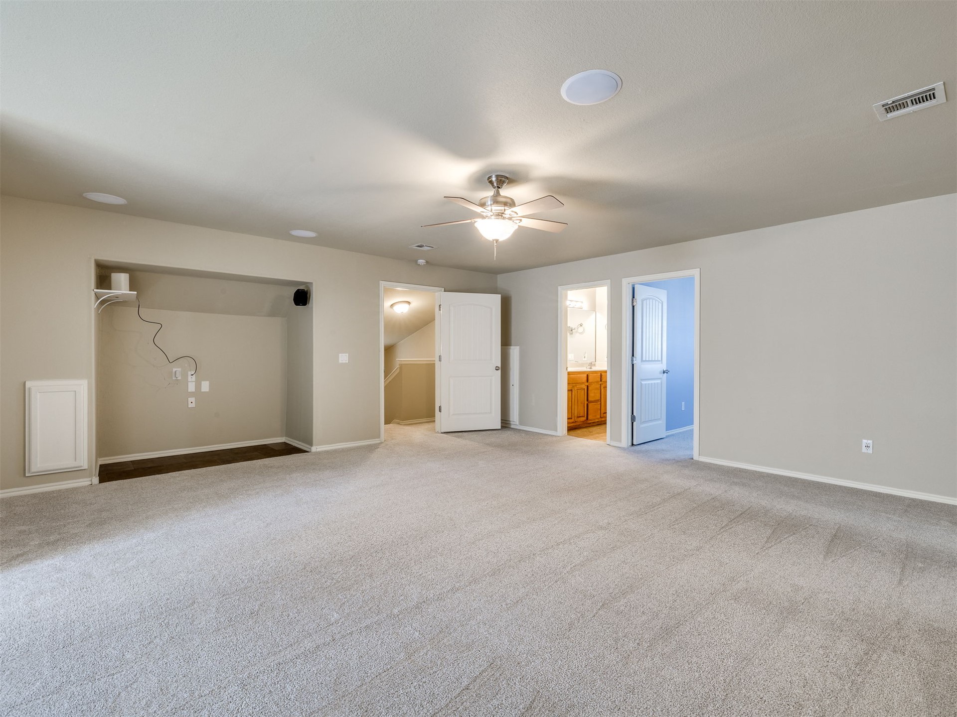 14490 S Florence Avenue Property Photo 67
