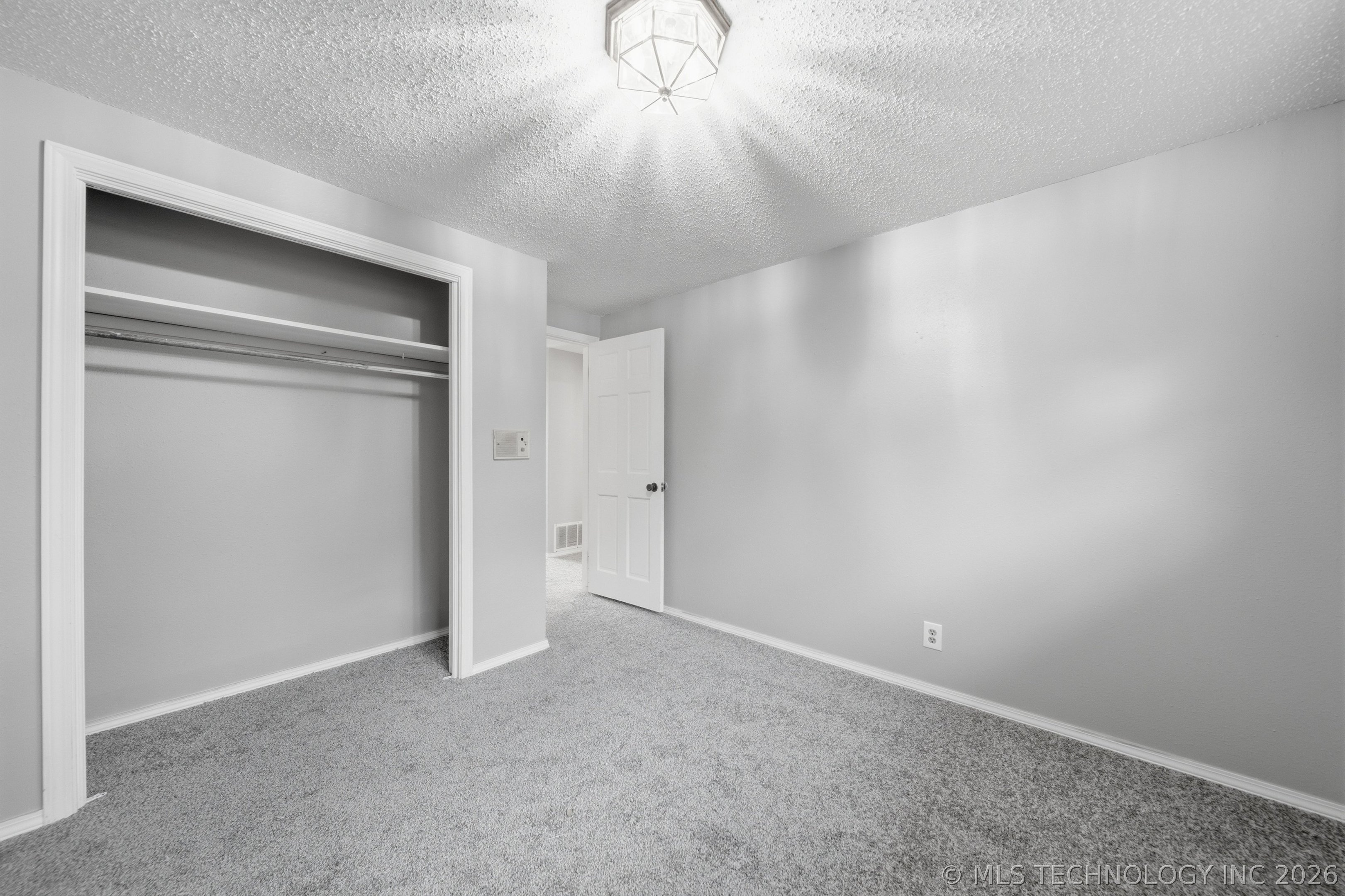 2509 Debby Jane Lane Property Photo 27