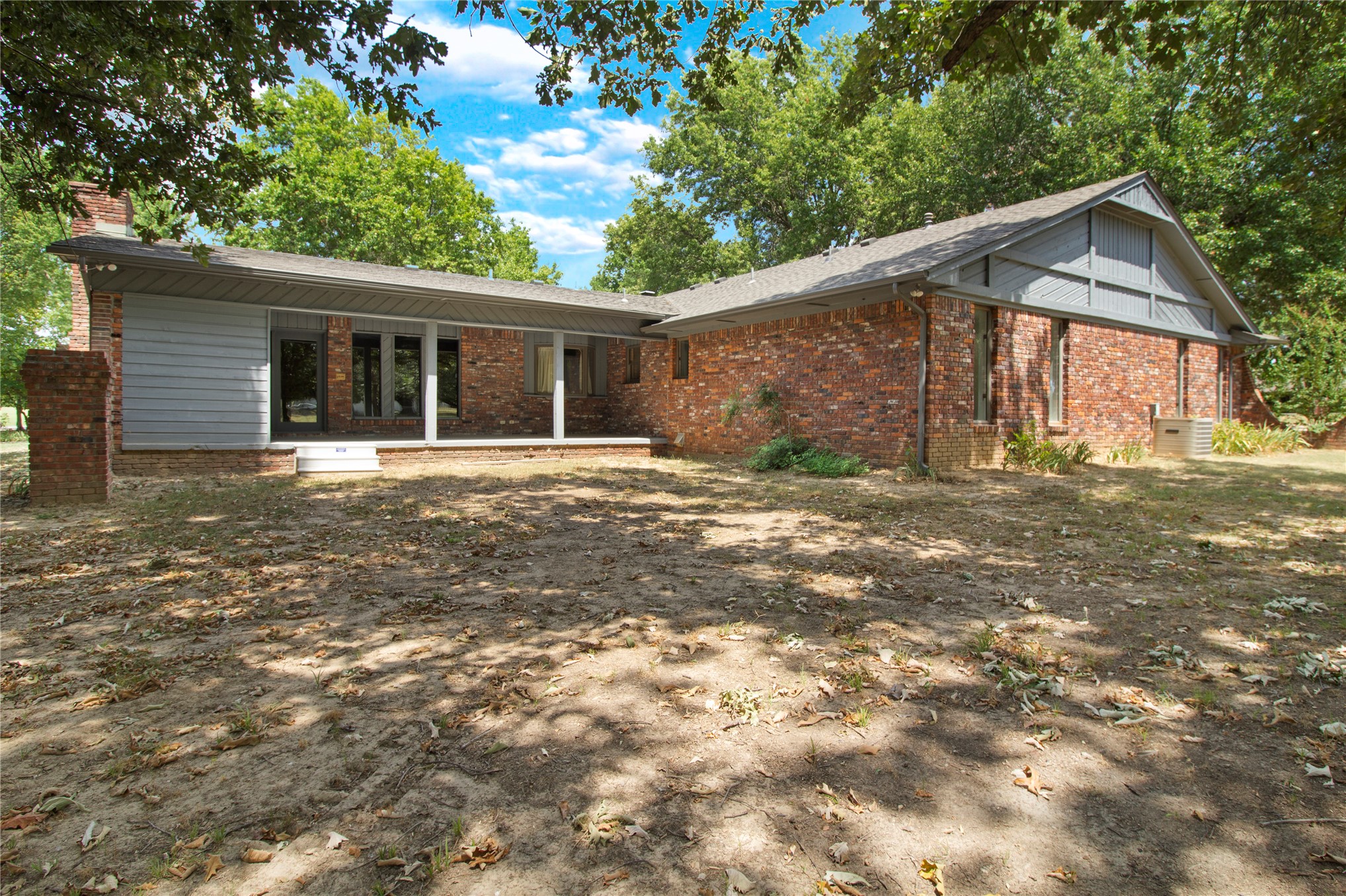 2951 N 23rd W Property Photo 33