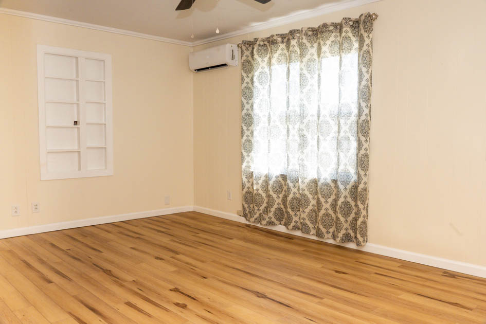 205 3rd Street Property Photo 4