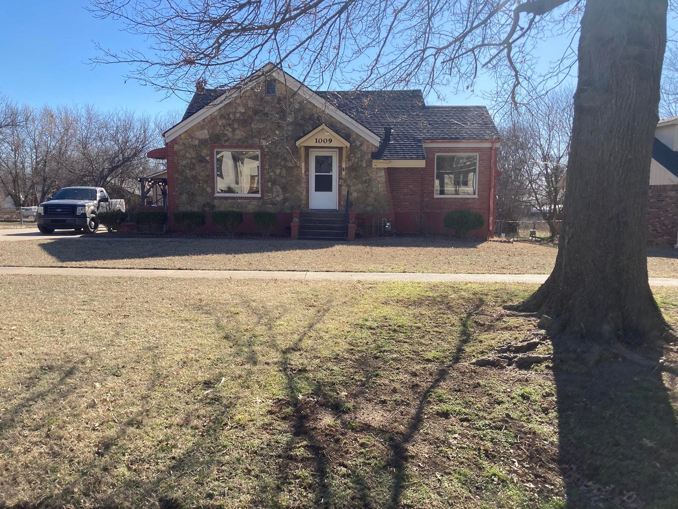 1009 Delaware Property Photo 1