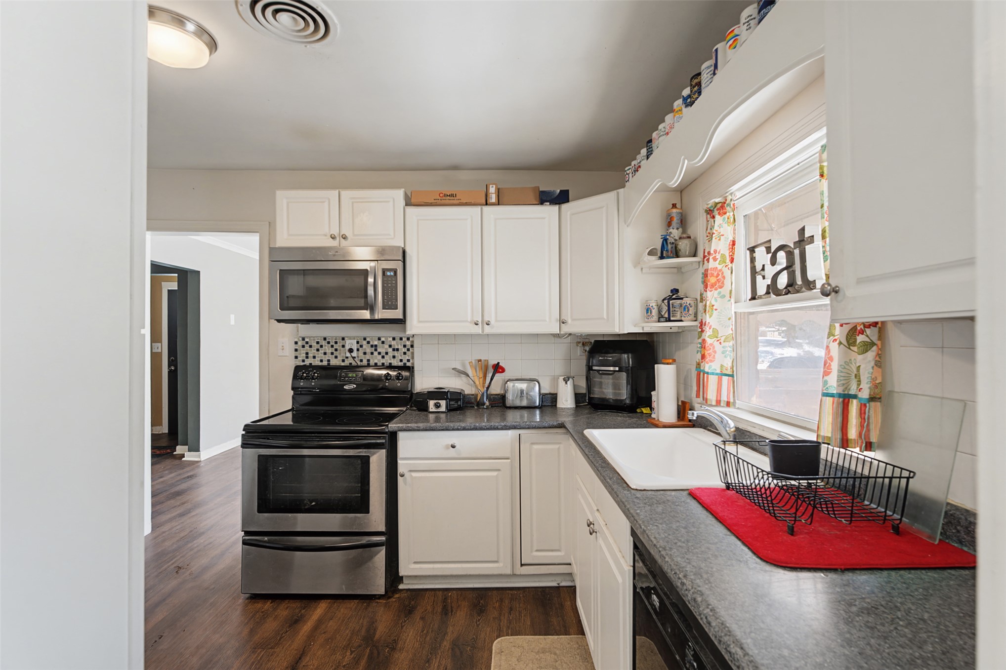 1009 Delaware Property Photo 7