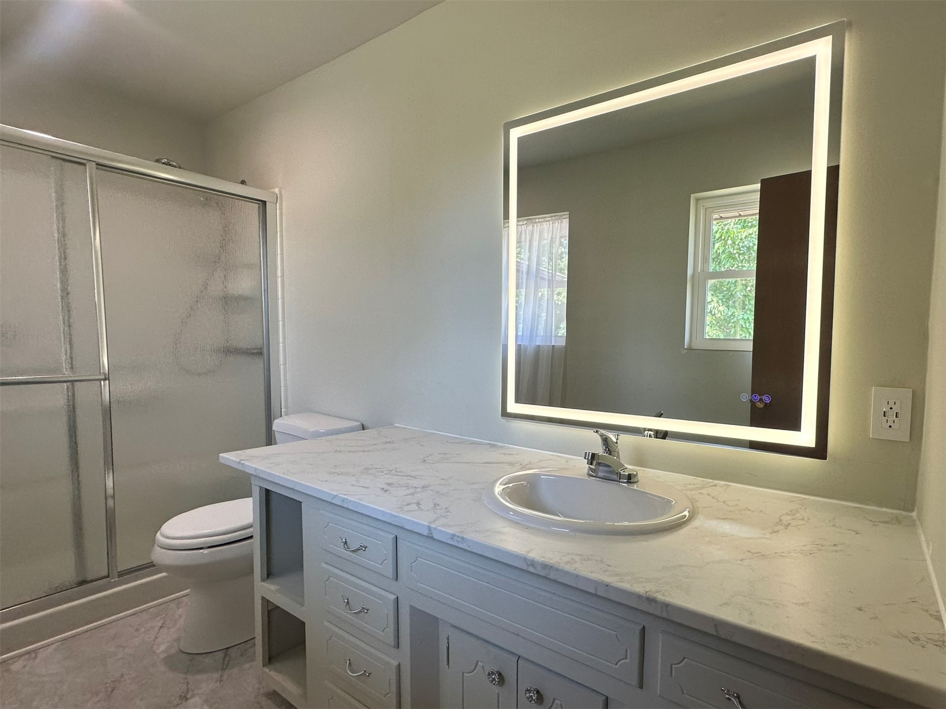 1908 Lakeview Drive Property Photo 13