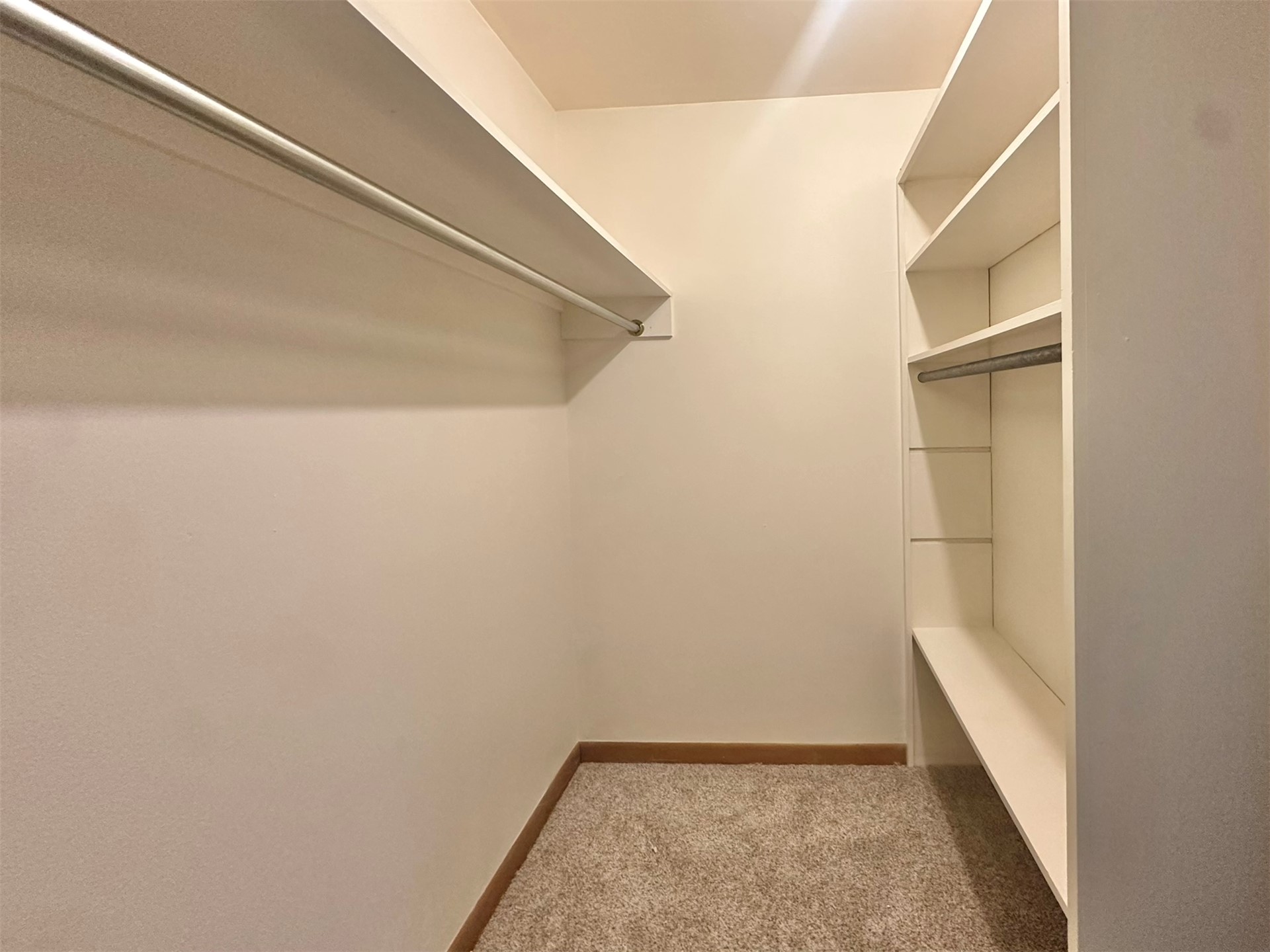 1908 Lakeview Drive Property Photo 15