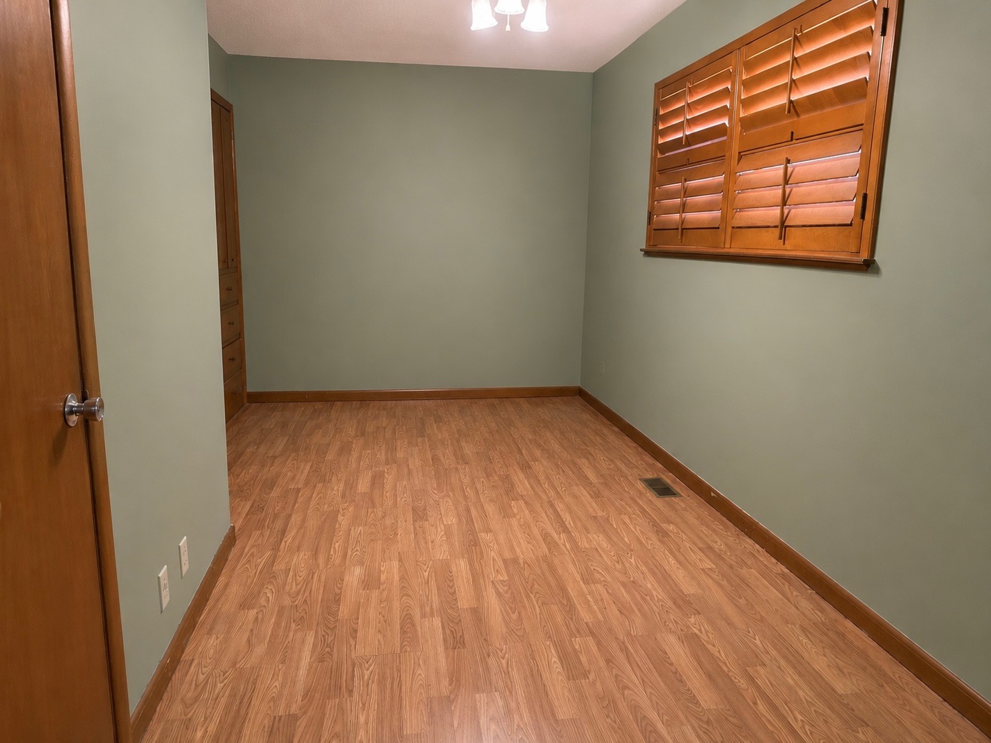 1908 Lakeview Drive Property Photo 20