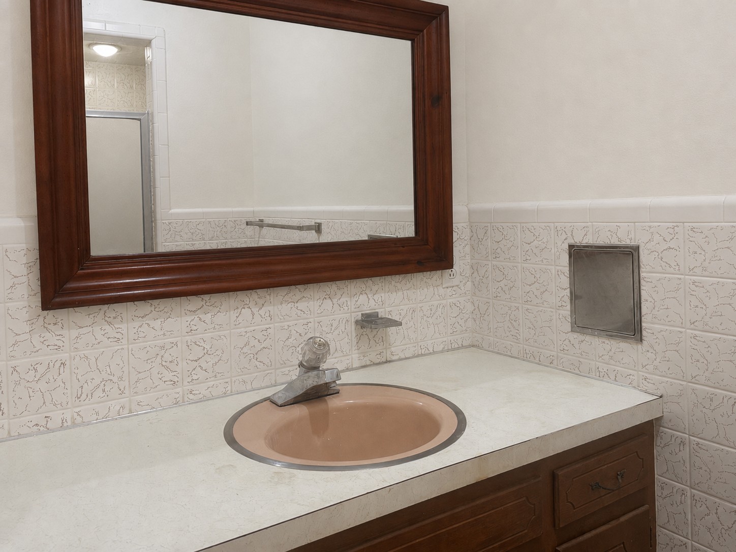 1908 Lakeview Drive Property Photo 22