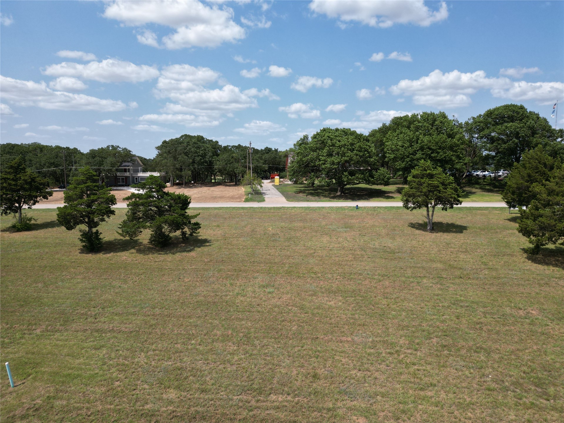 528 Country Club Road Property Photo 2