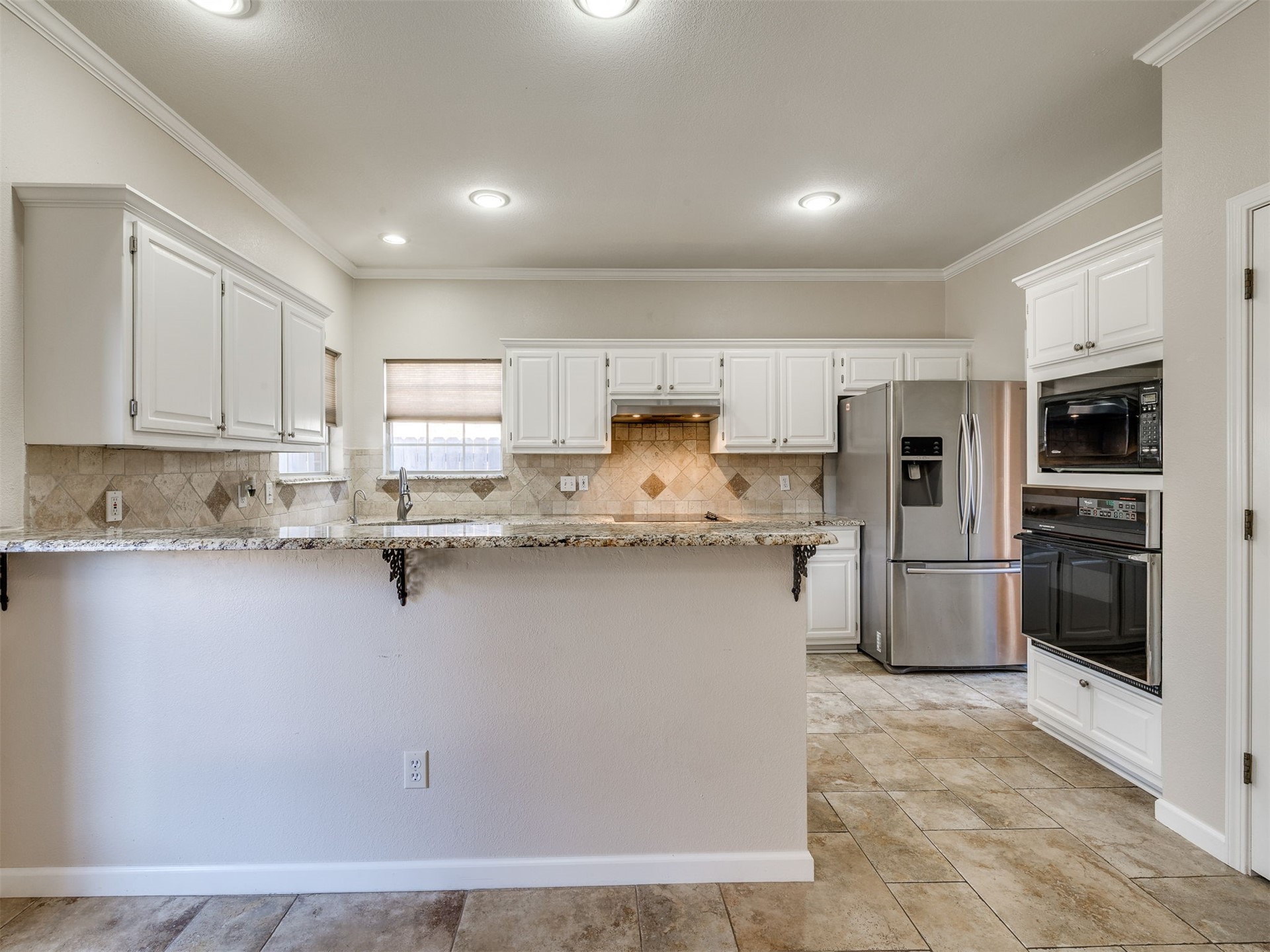 1004 S Yellowood Avenue Property Photo 15