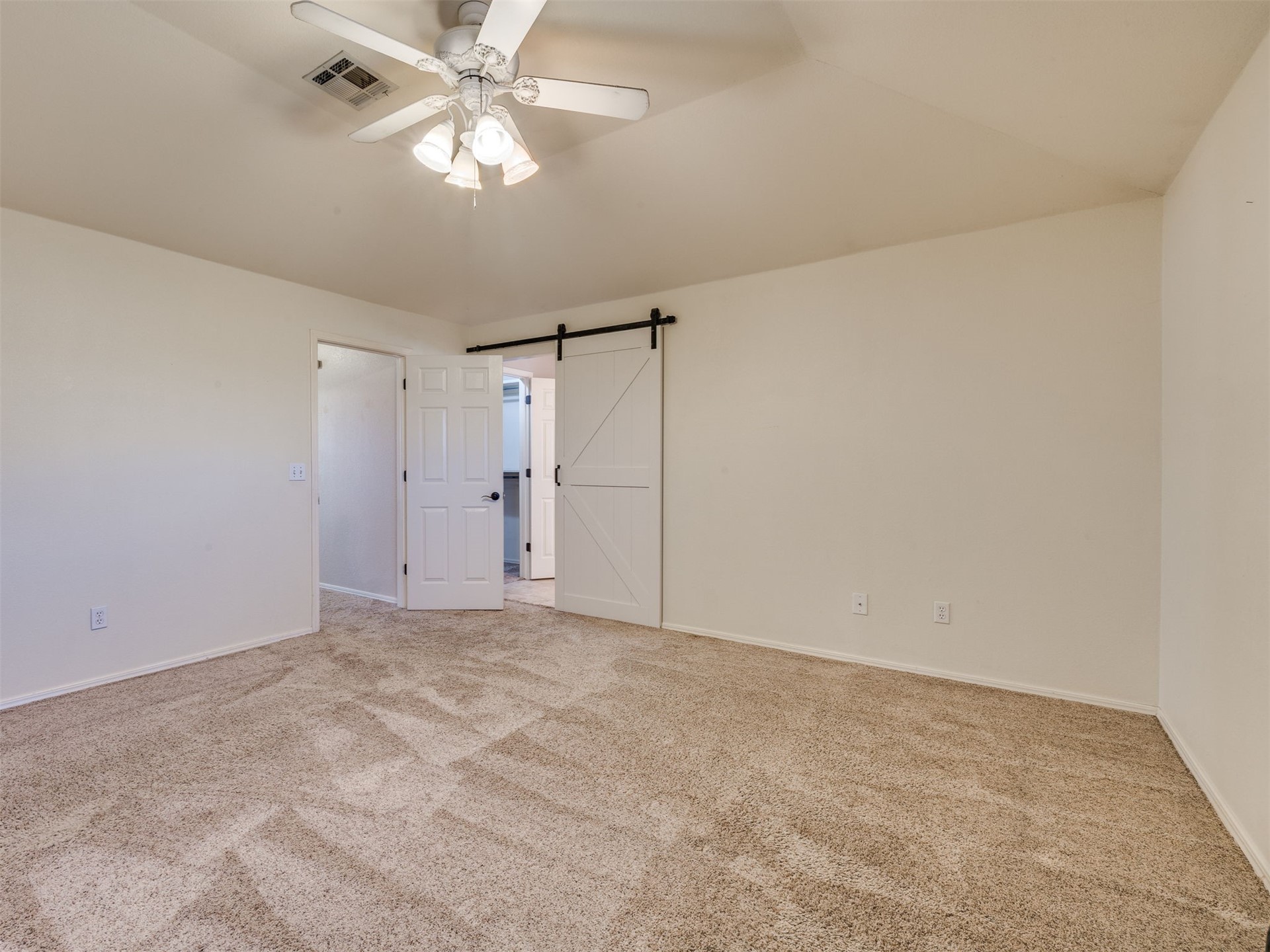 1004 S Yellowood Avenue Property Photo 33