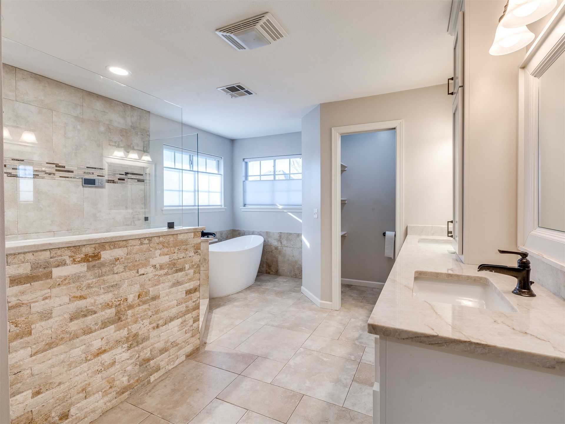 1004 S Yellowood Avenue Property Photo 35