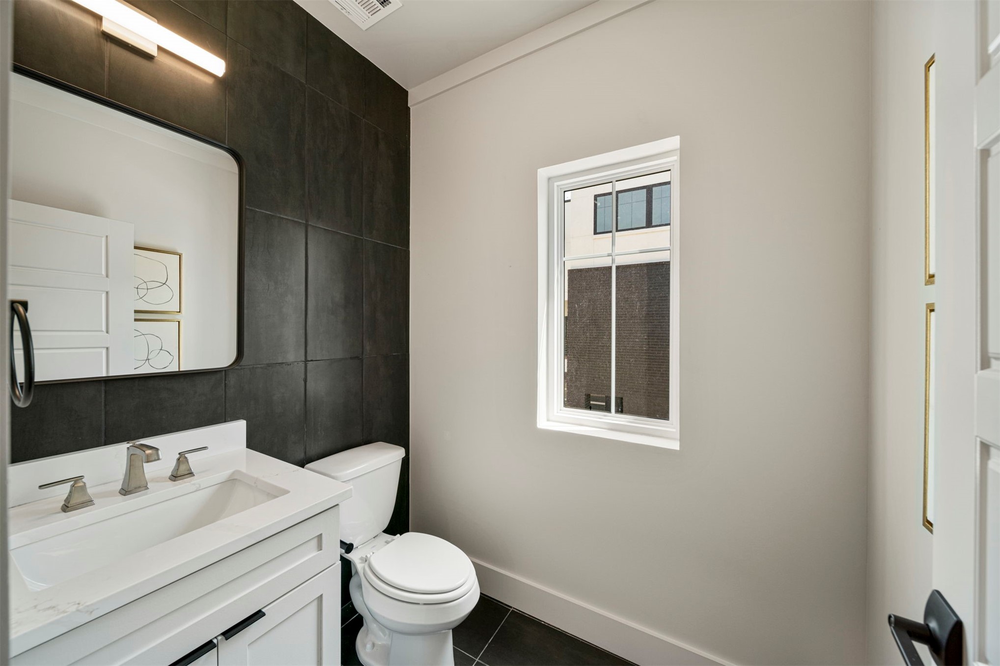 3769 S Riverside Drive 3769 Property Photo 19