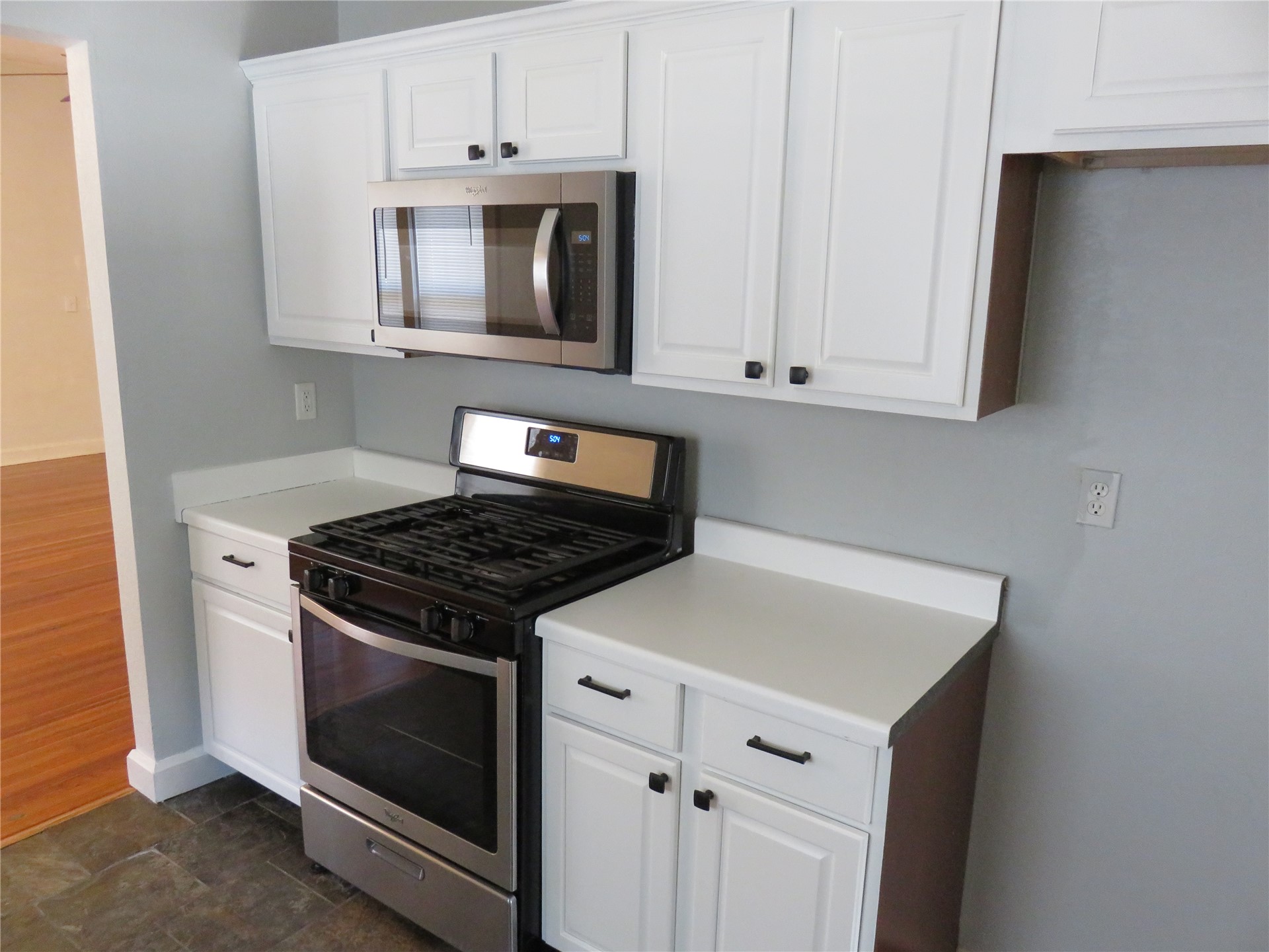 510 S Hickory Street Property Photo 3