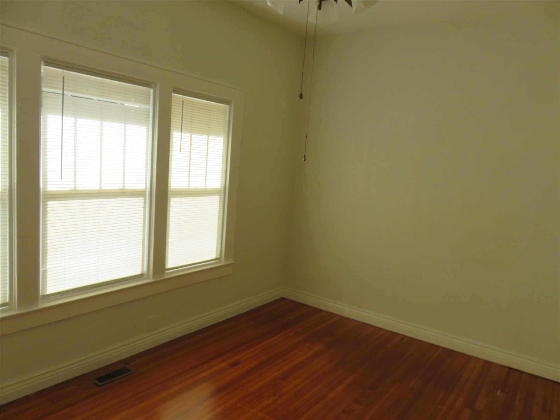 510 S Hickory Street Property Photo 10