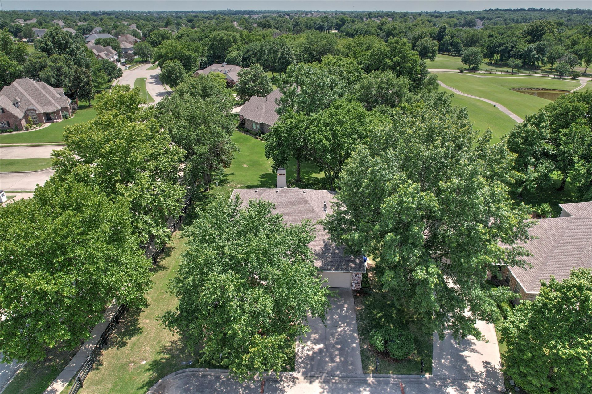 412 N Forest Ridge Boulevard Property Photo 37