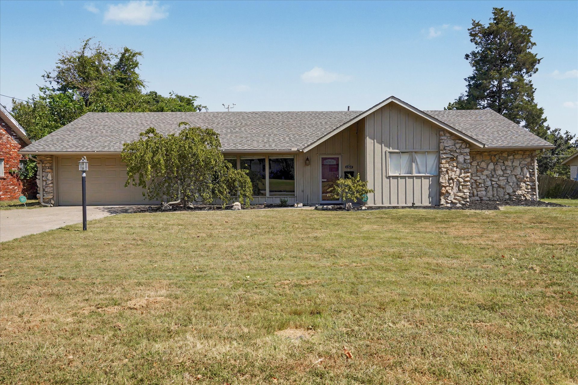 5737 E 58th Street Property Photo 1