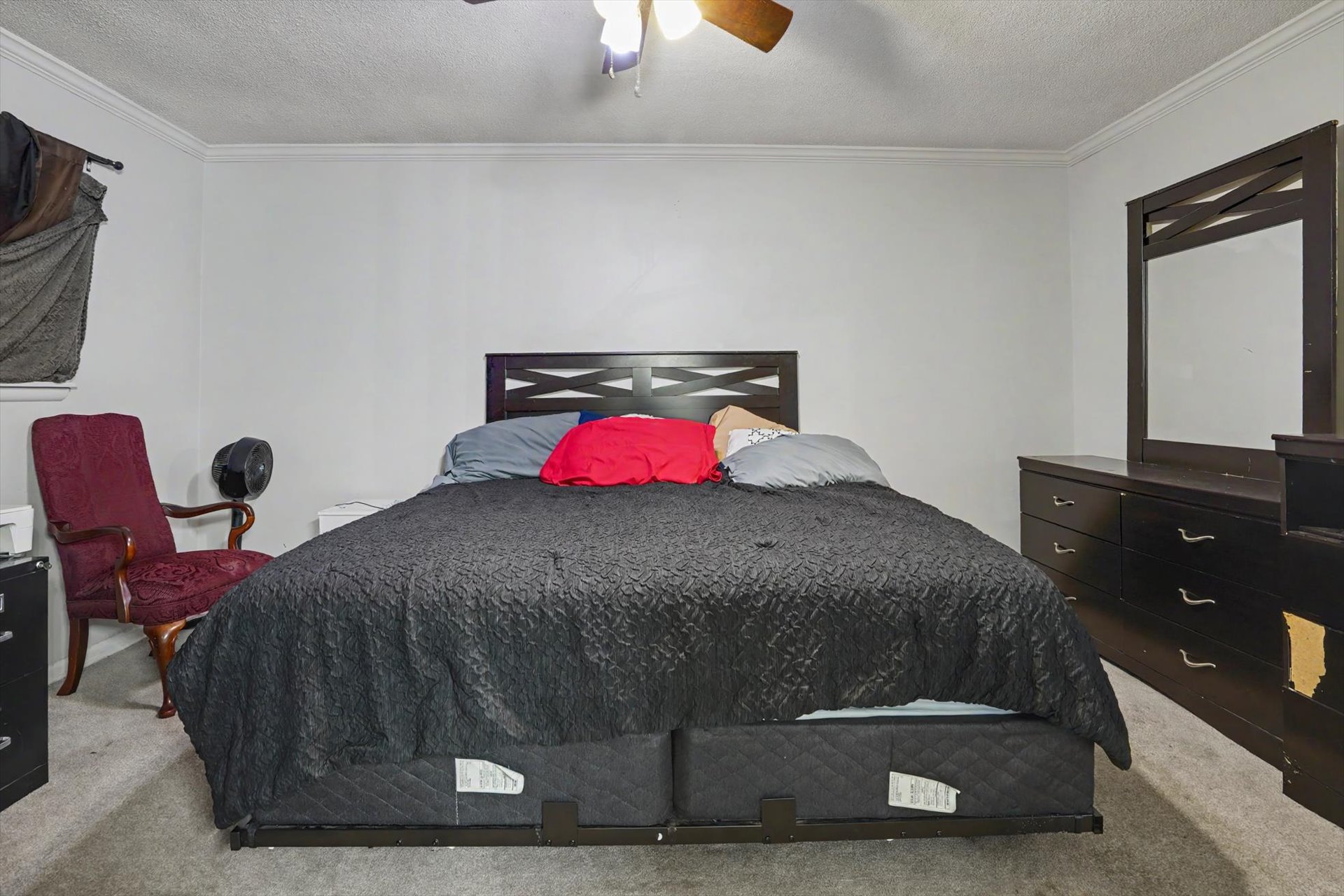 5737 E 58th Street Property Photo 17
