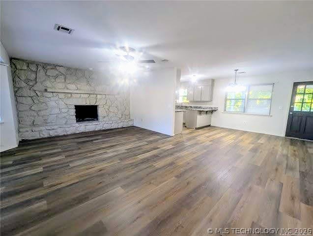 121 W Jefferson Place Property Photo 2