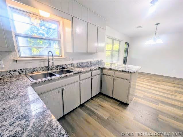121 W Jefferson Place Property Photo 6