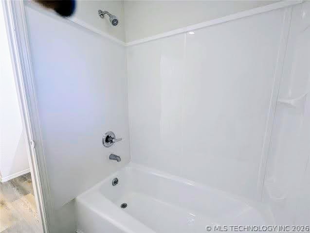 121 W Jefferson Place Property Photo 14