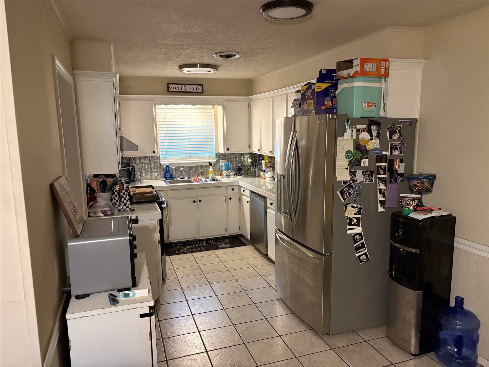 2831 E Kirby Street Property Photo 2