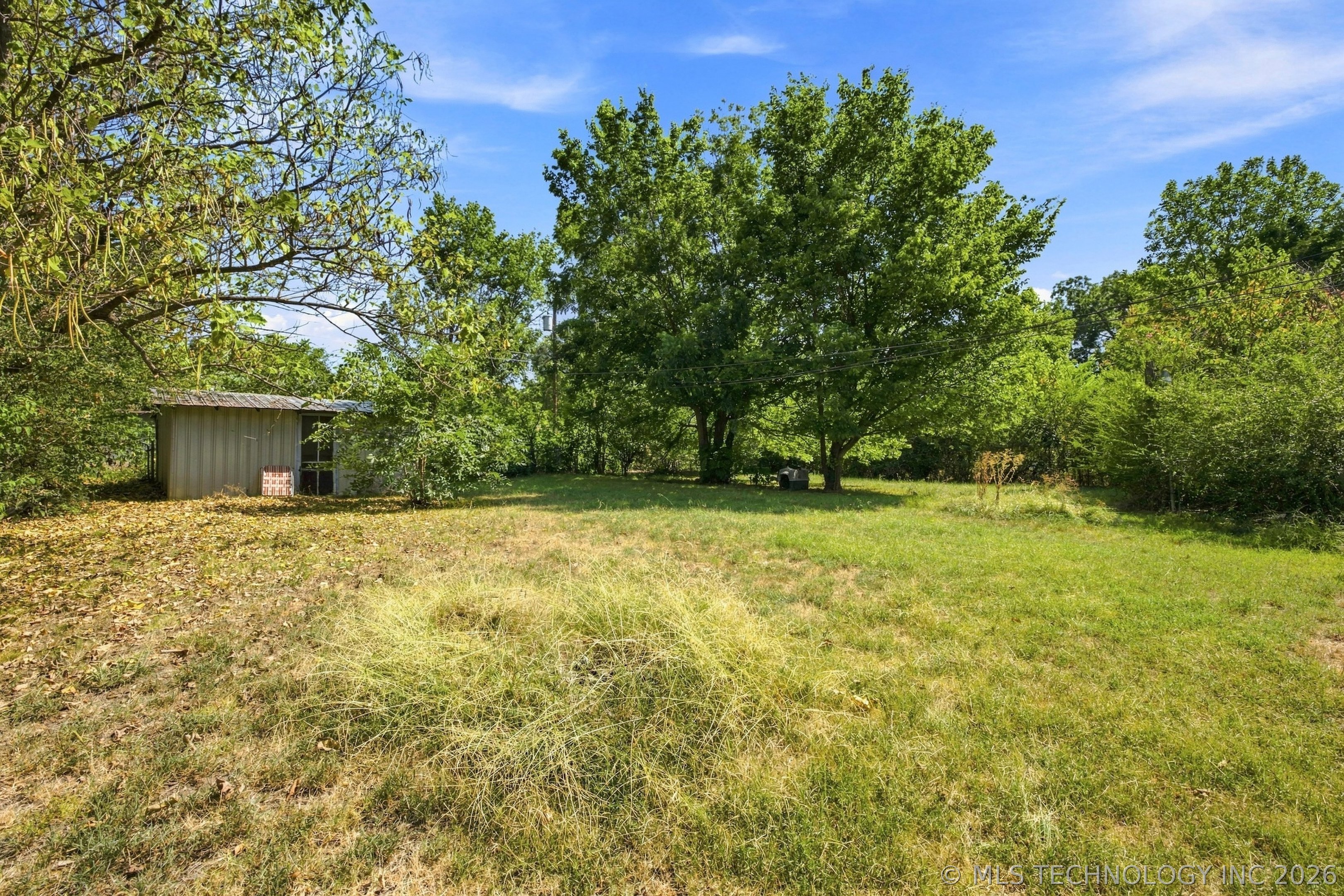 404 E Beach Street Property Photo 18