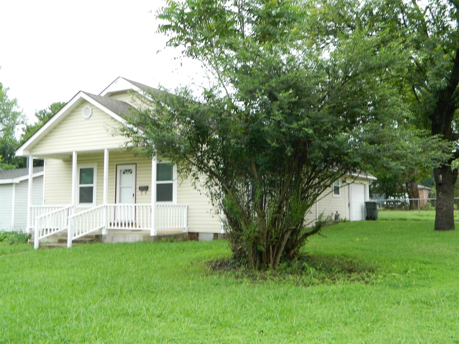 1302 Exchange Street Property Photo 3