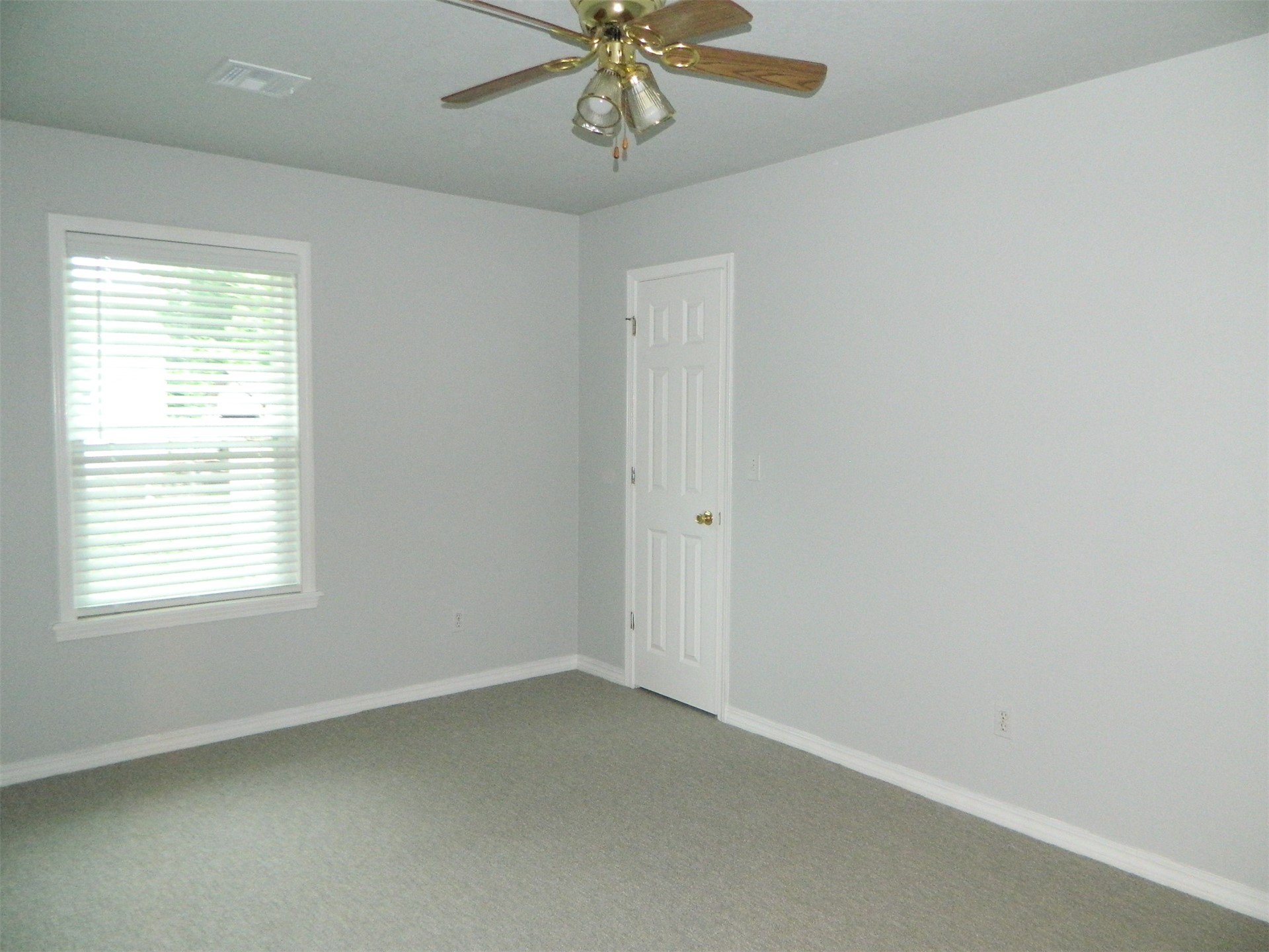 1302 Exchange Street Property Photo 17