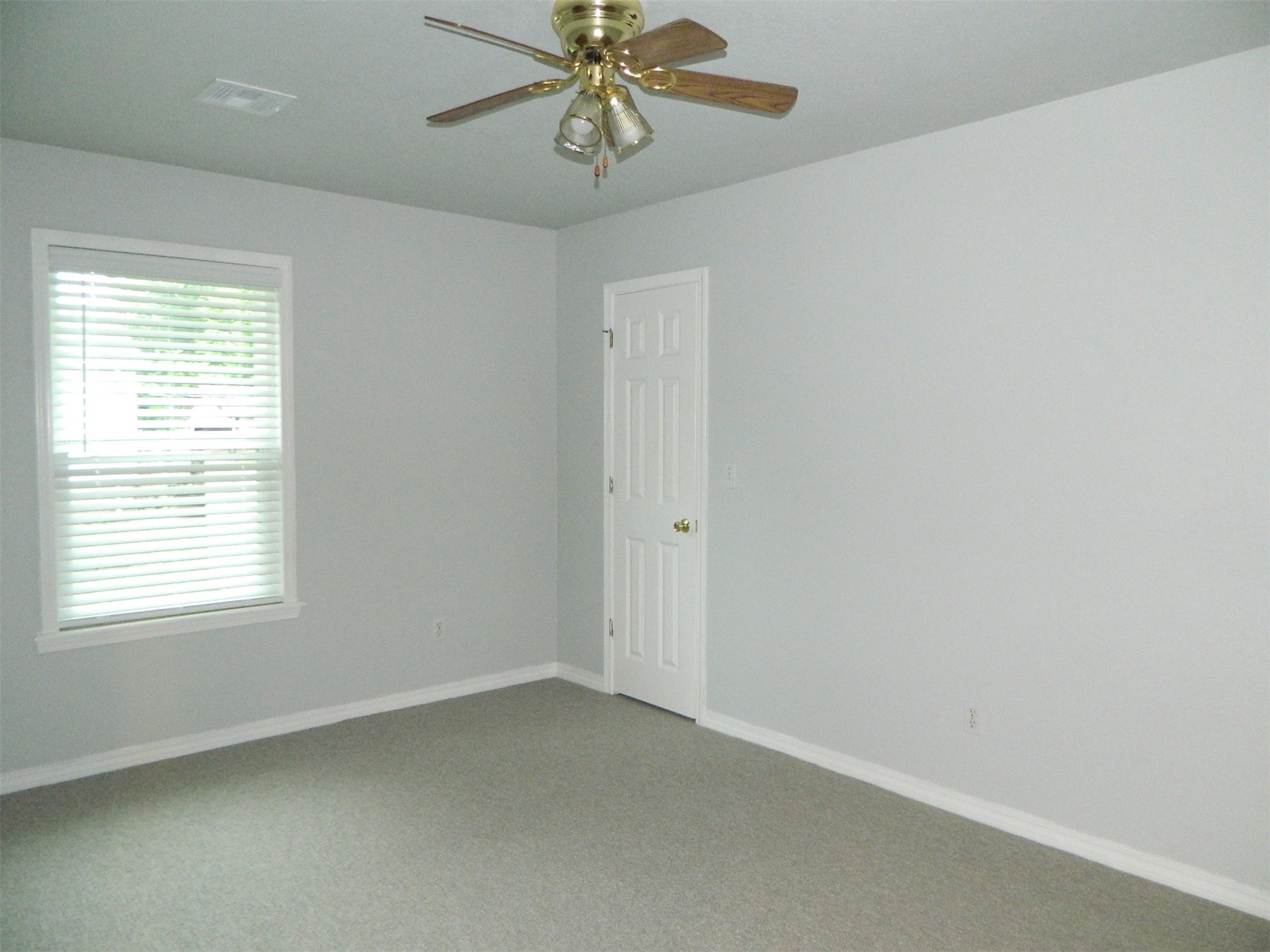 1302 Exchange Street Property Photo 18