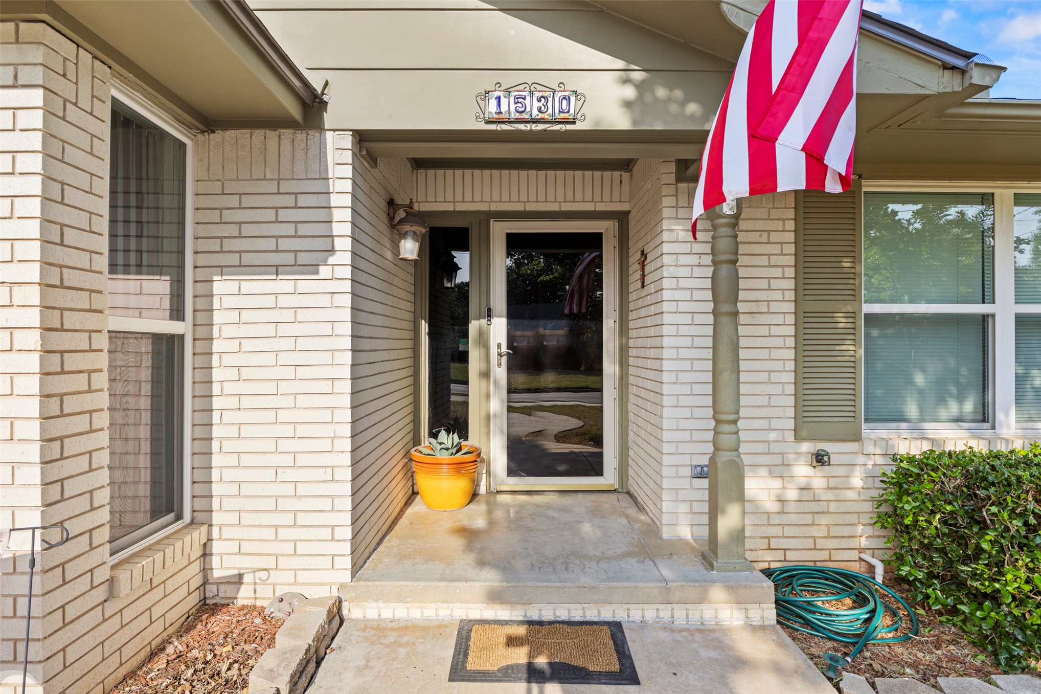 1530 S Broadway Boulevard Property Photo 2