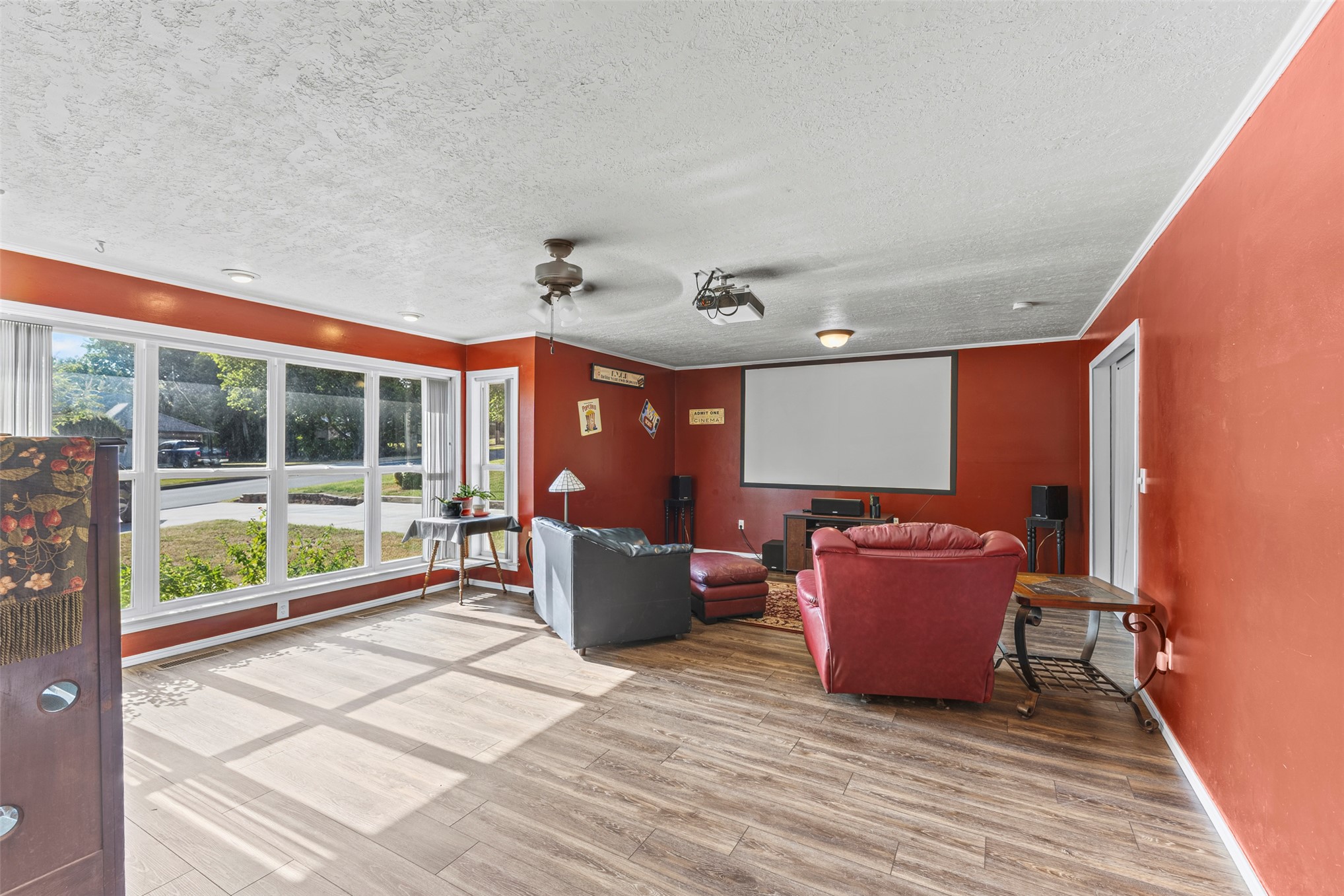1530 S Broadway Boulevard Property Photo 7