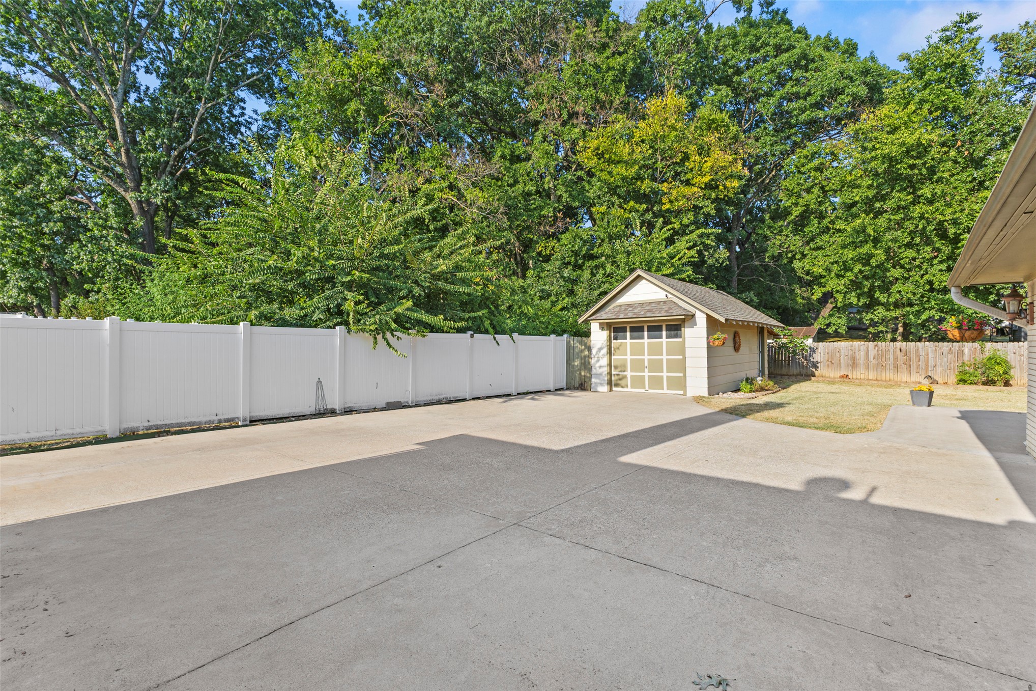1530 S Broadway Boulevard Property Photo 46