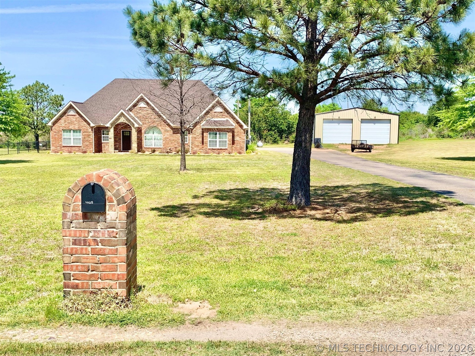 40218 E 1221 Drive Property Photo