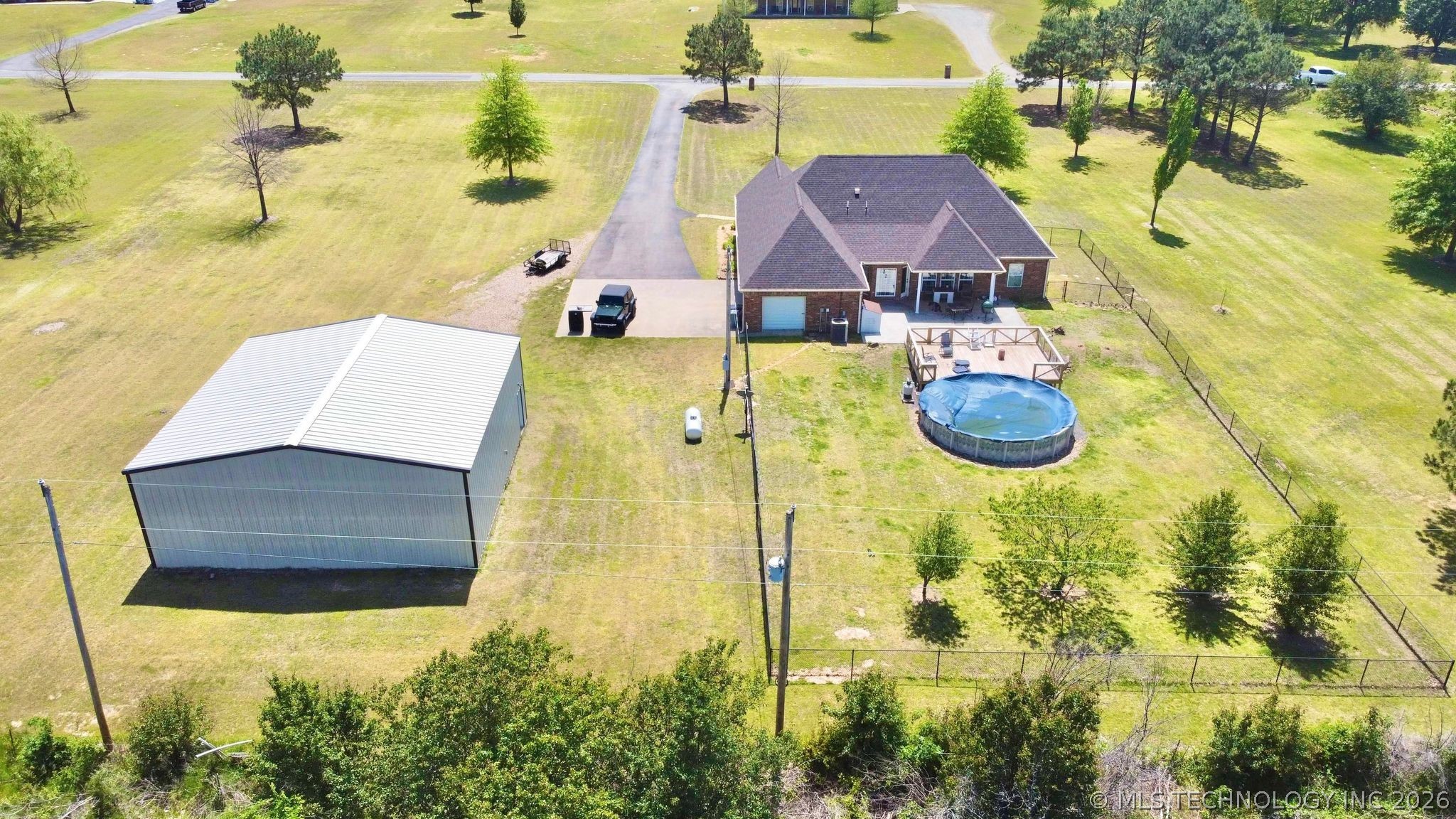 40218 E 1221 Drive Property Photo 32