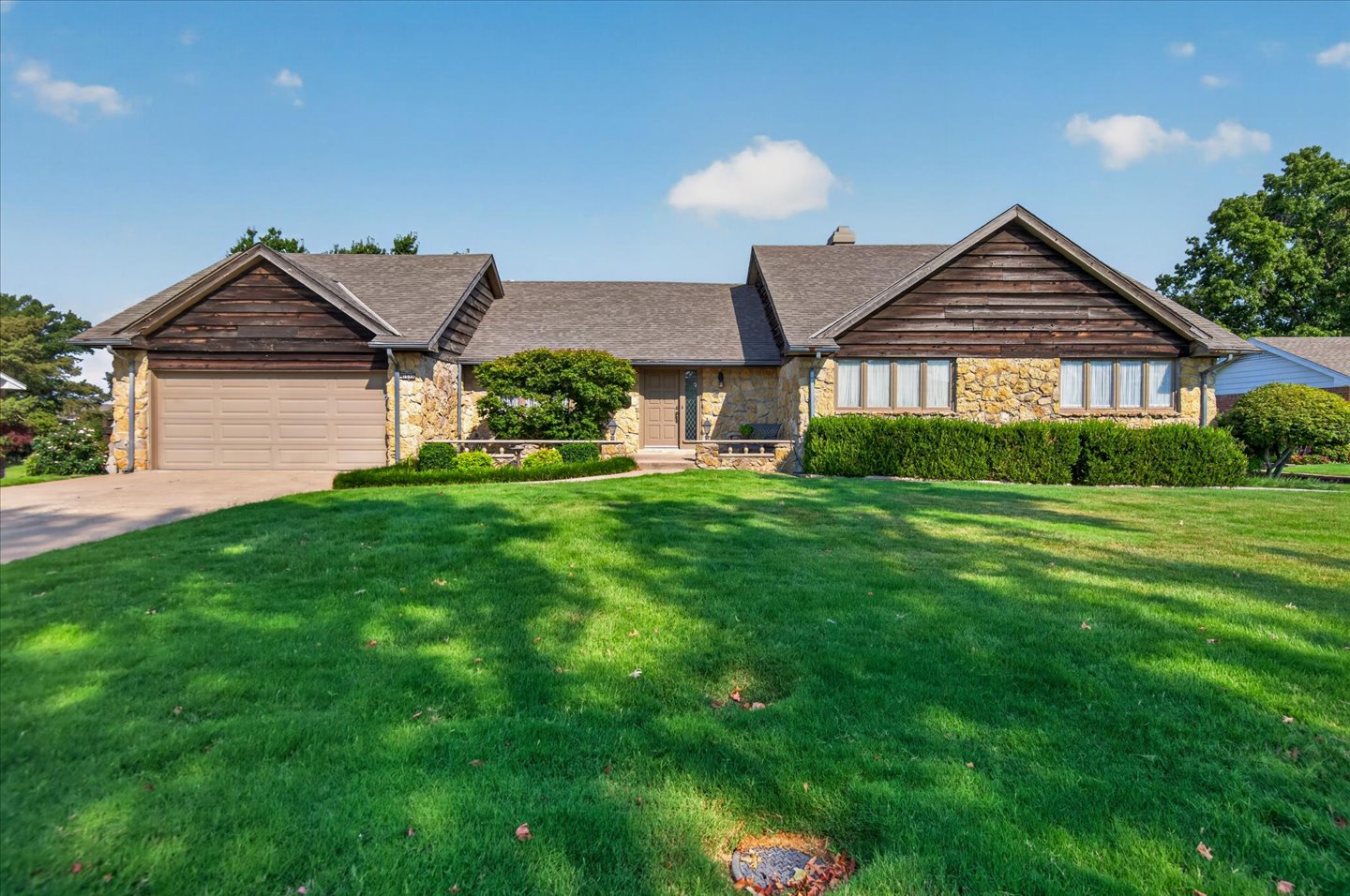 1035 Grandview