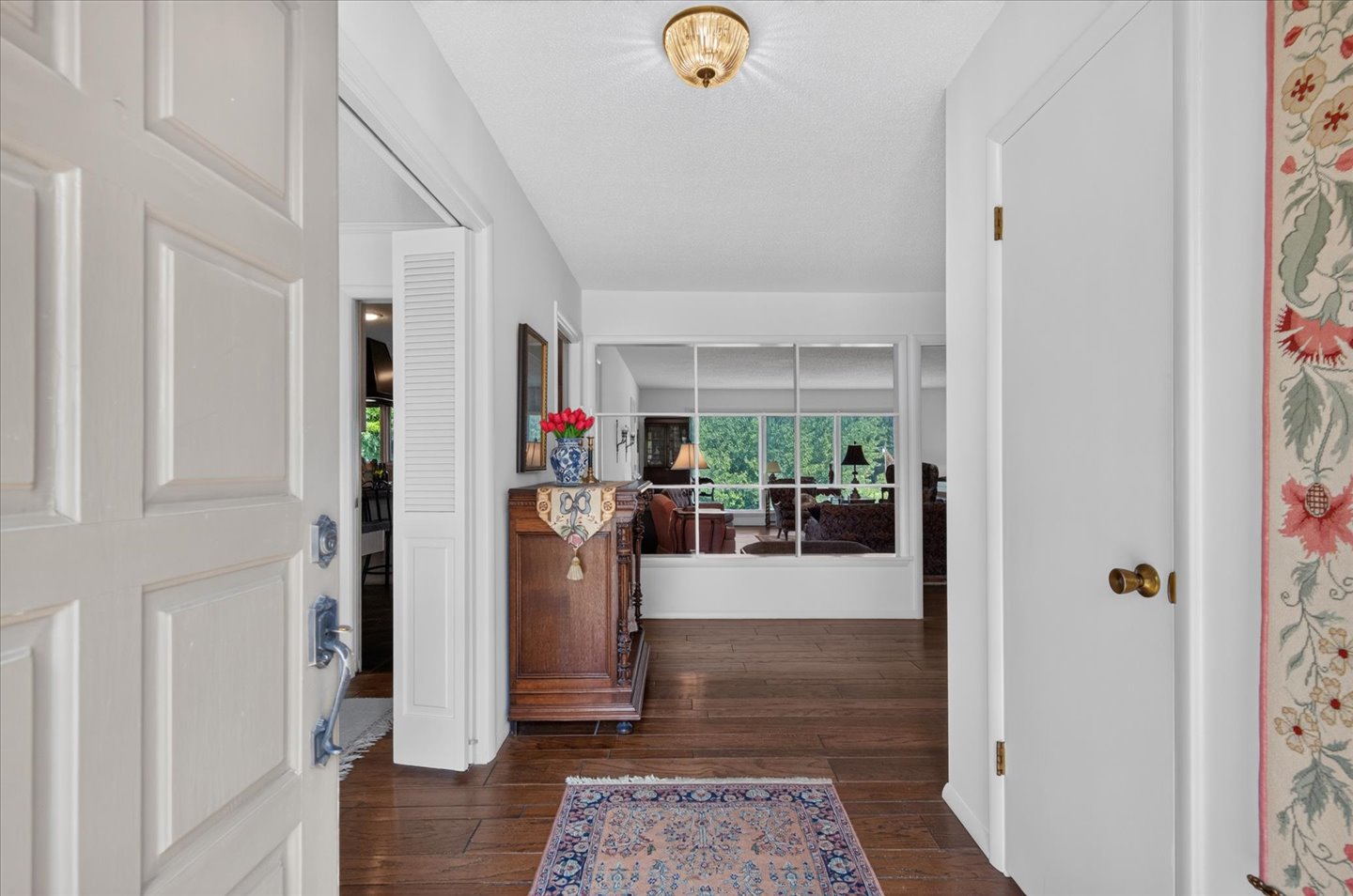 1035 Grandview Property Photo 5