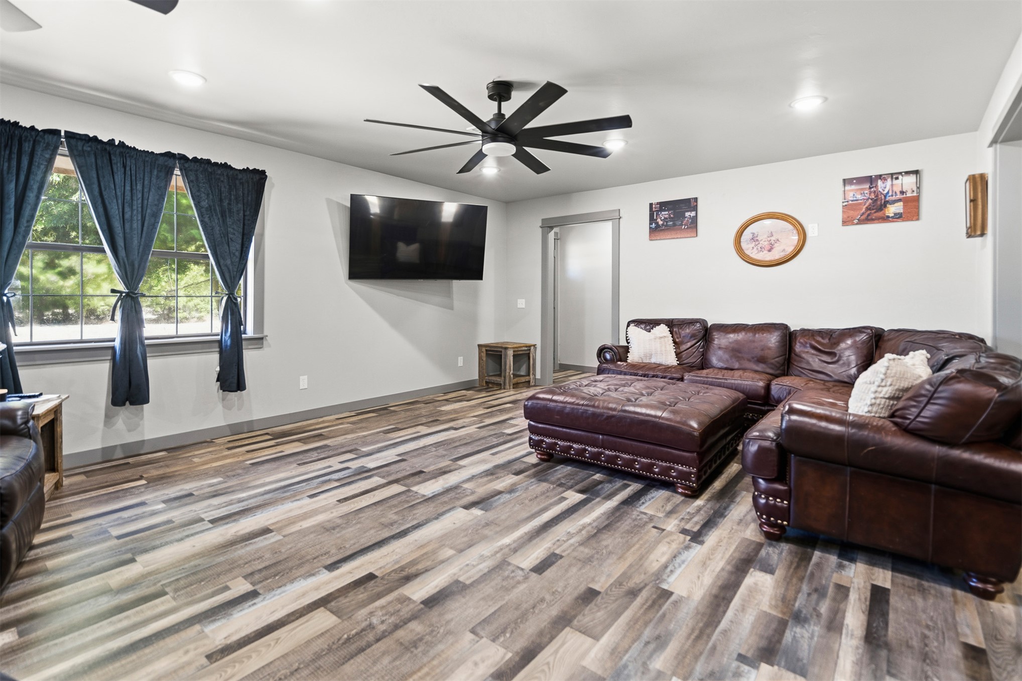 293245 E 1760 Road Property Photo 7