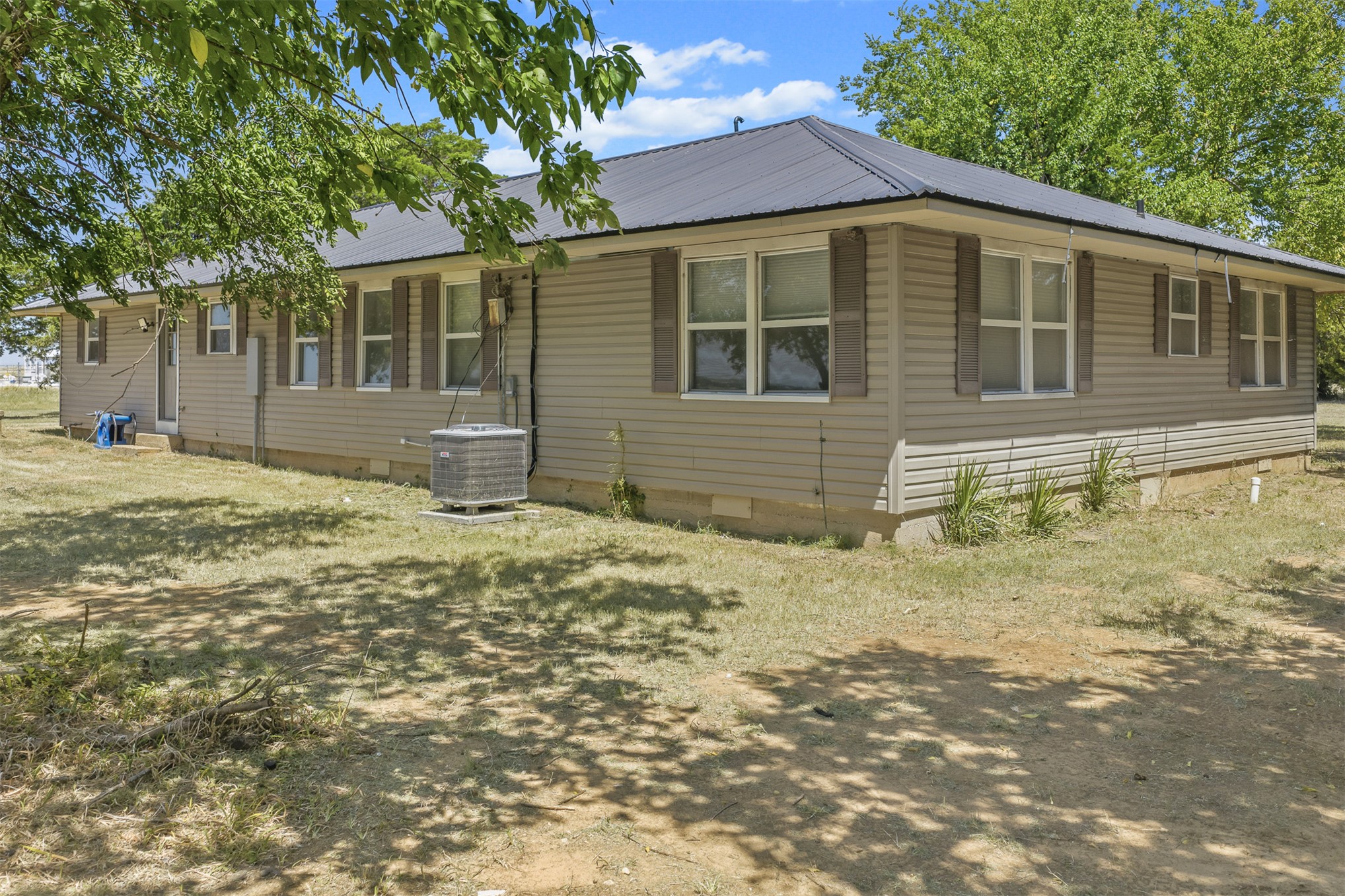 293245 E 1760 Road Property Photo 29