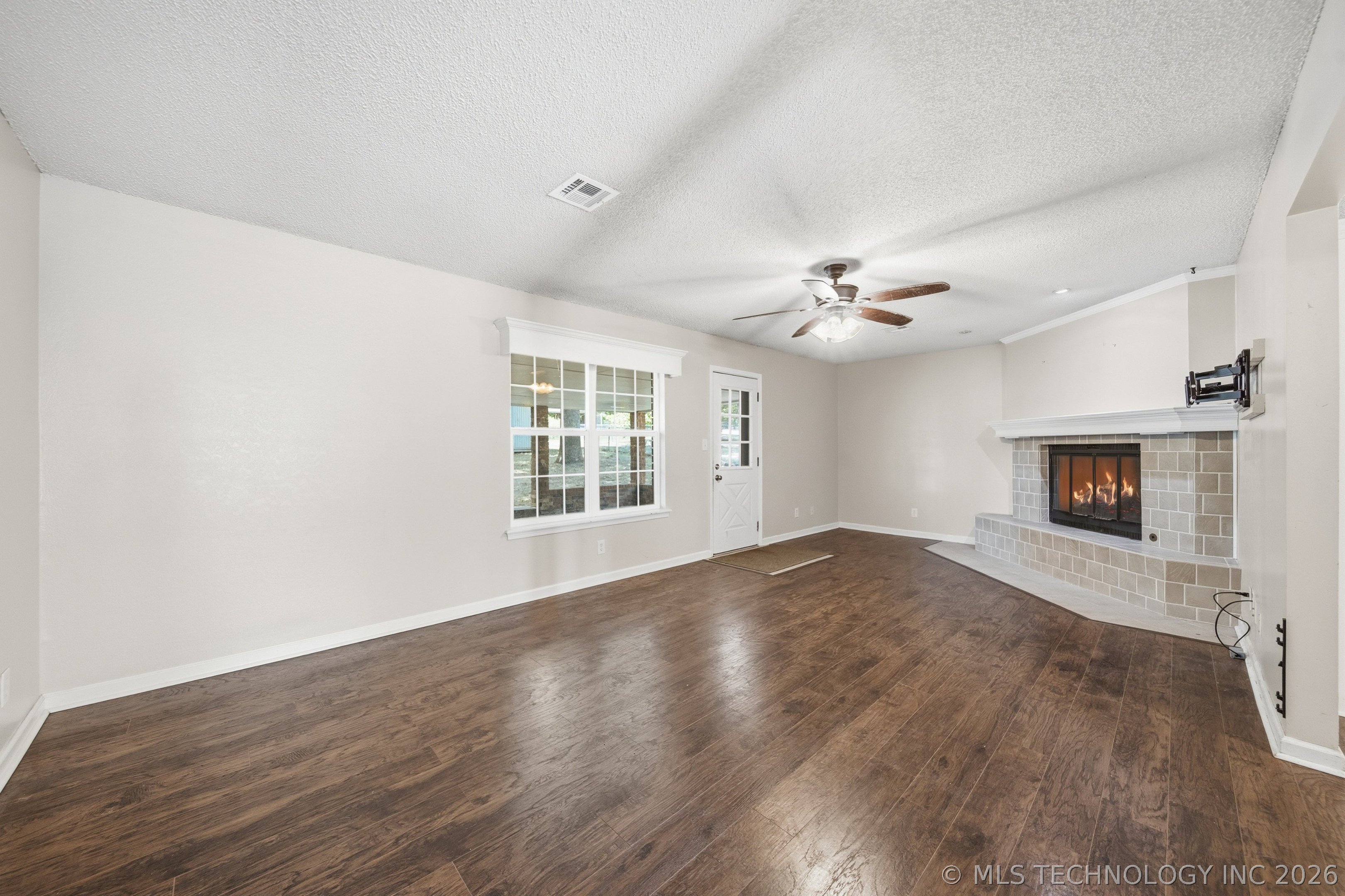 18136 S 4150 Road Property Photo 2