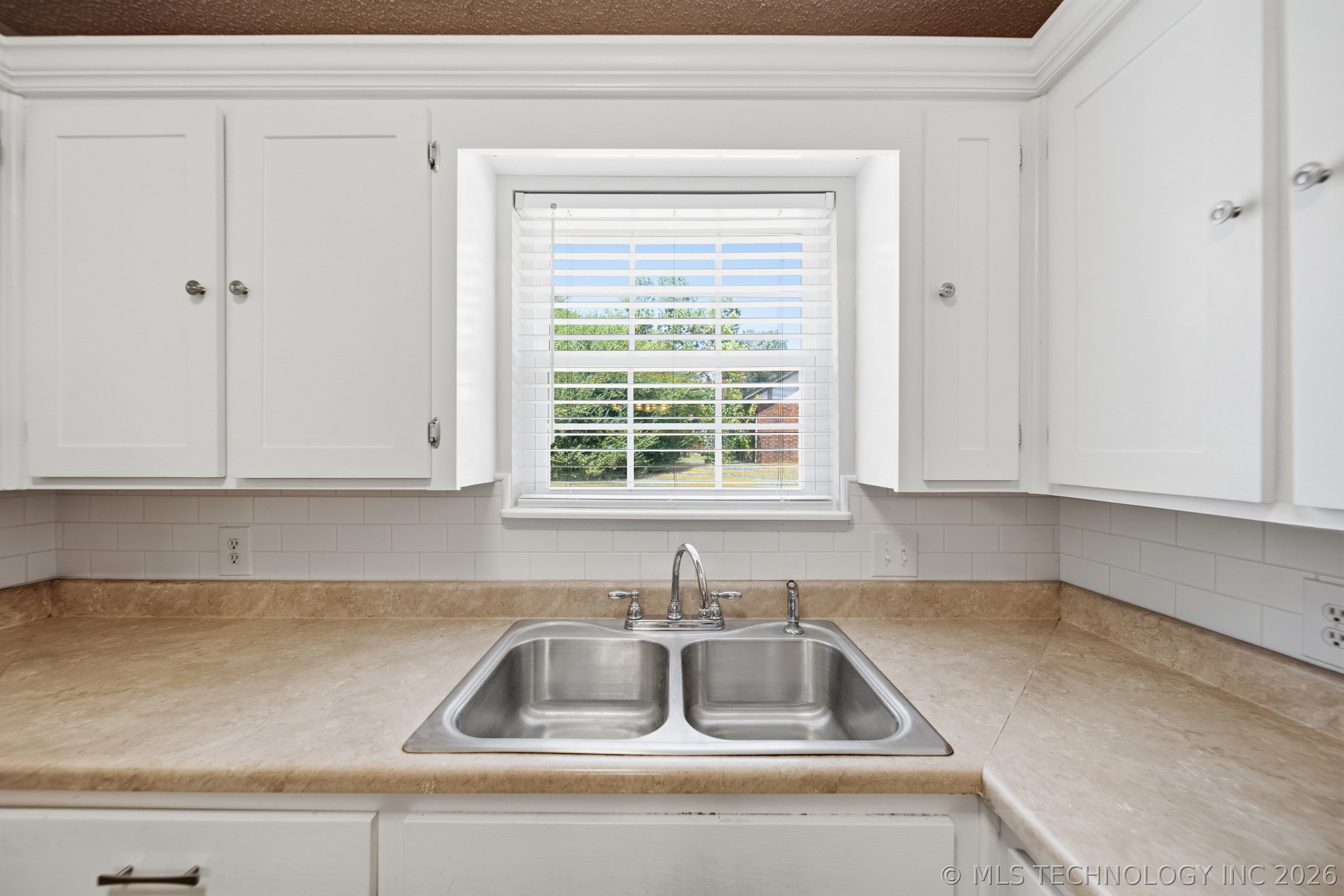 18136 S 4150 Road Property Photo 11