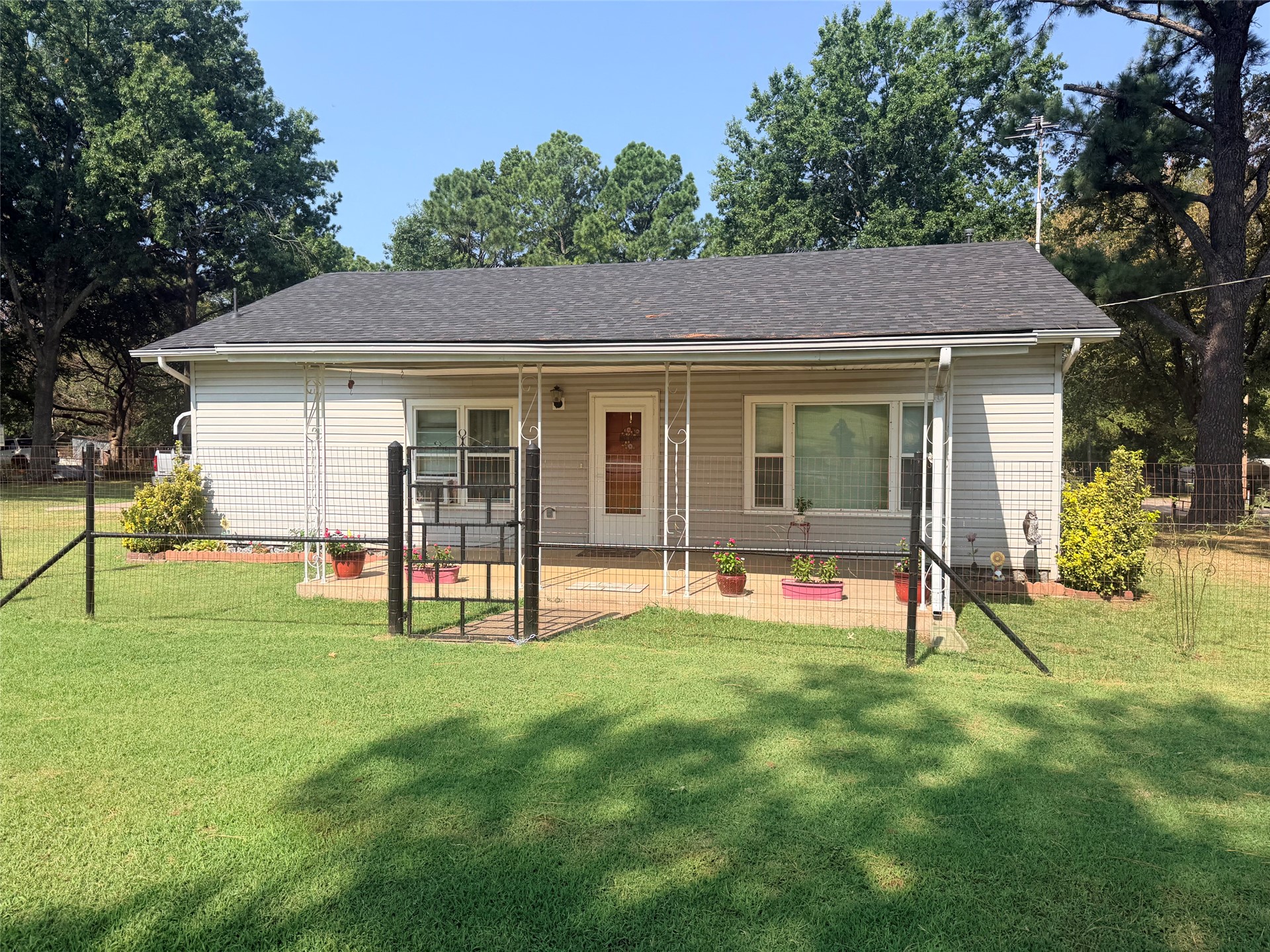 23355 Flax Avenue Property Photo 1