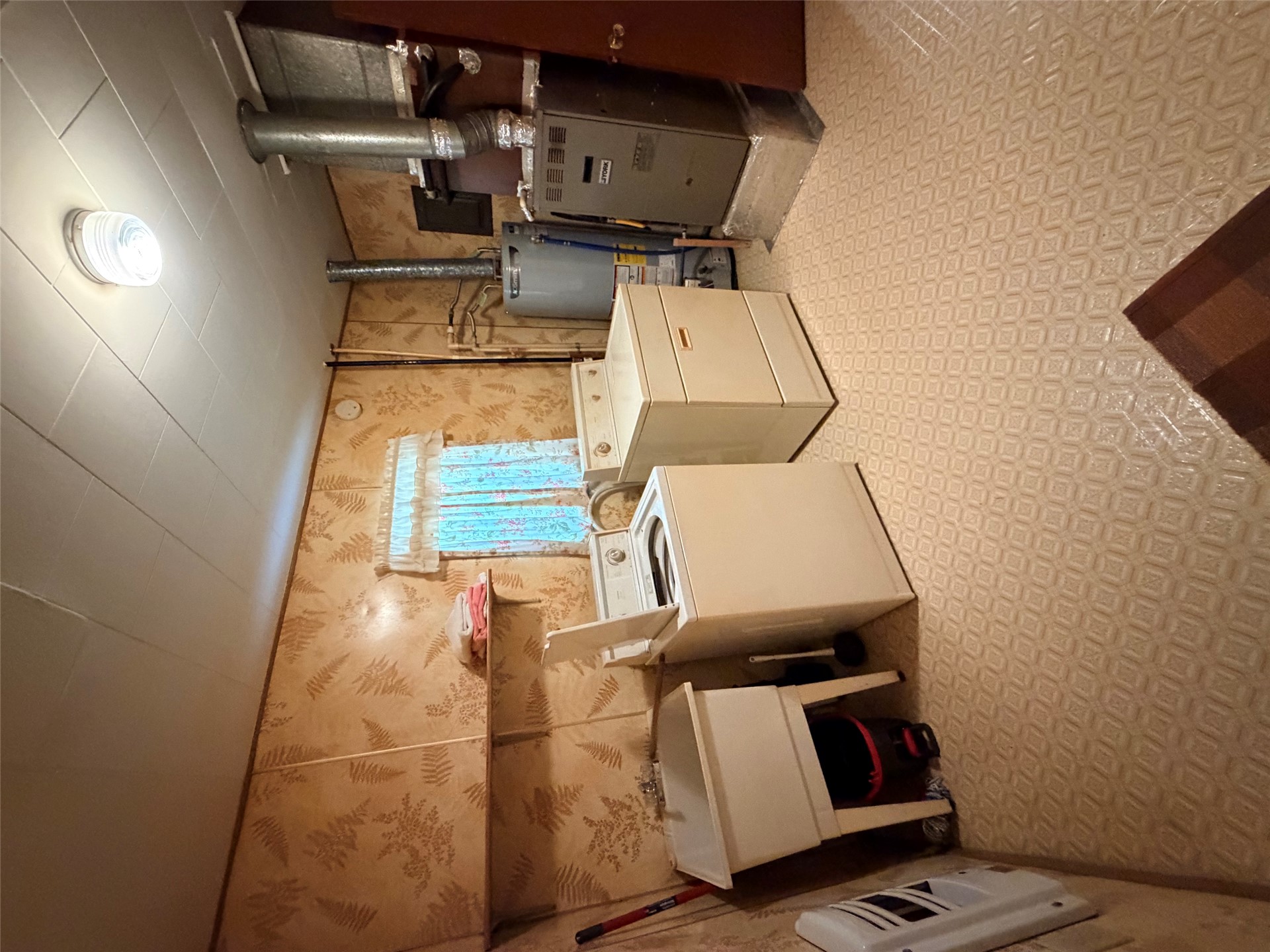 23355 Flax Avenue Property Photo 11