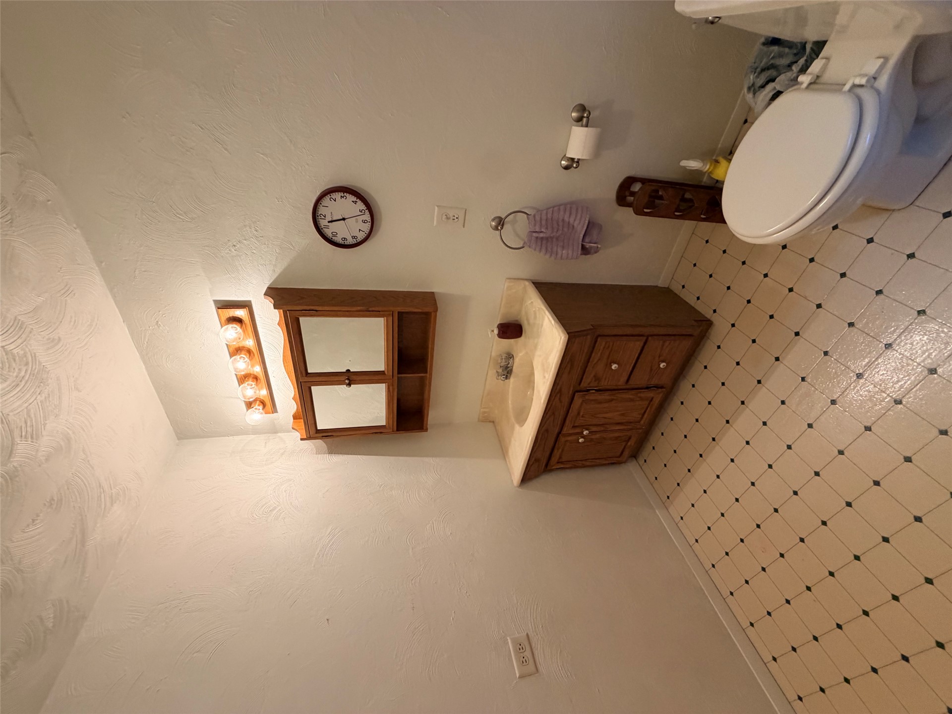 23355 Flax Avenue Property Photo 16