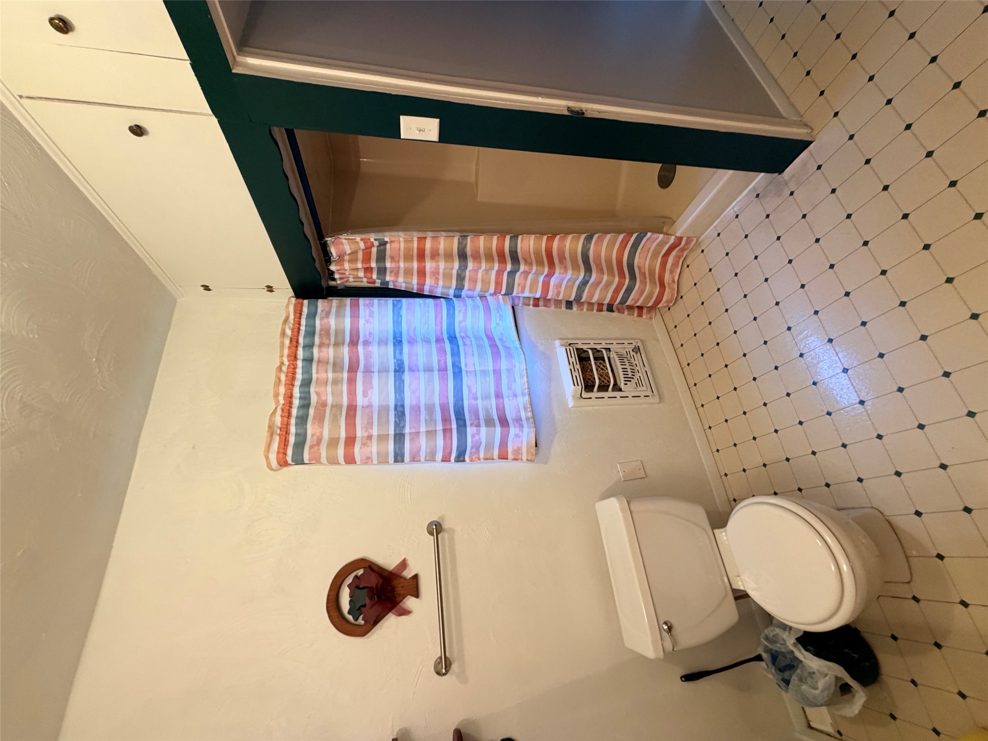 23355 Flax Avenue Property Photo 18