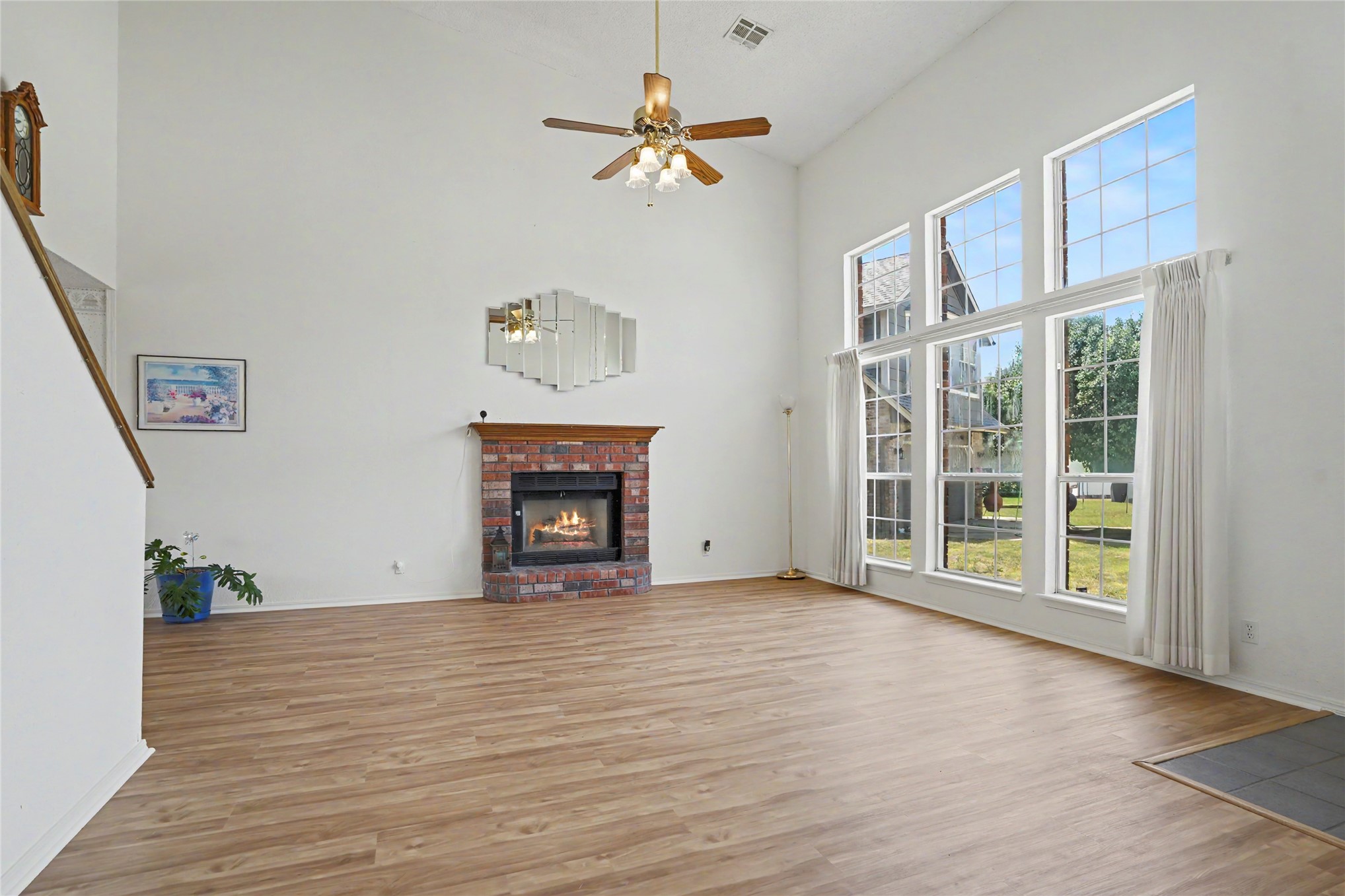 3101 W Pittsburg Place Property Photo 6