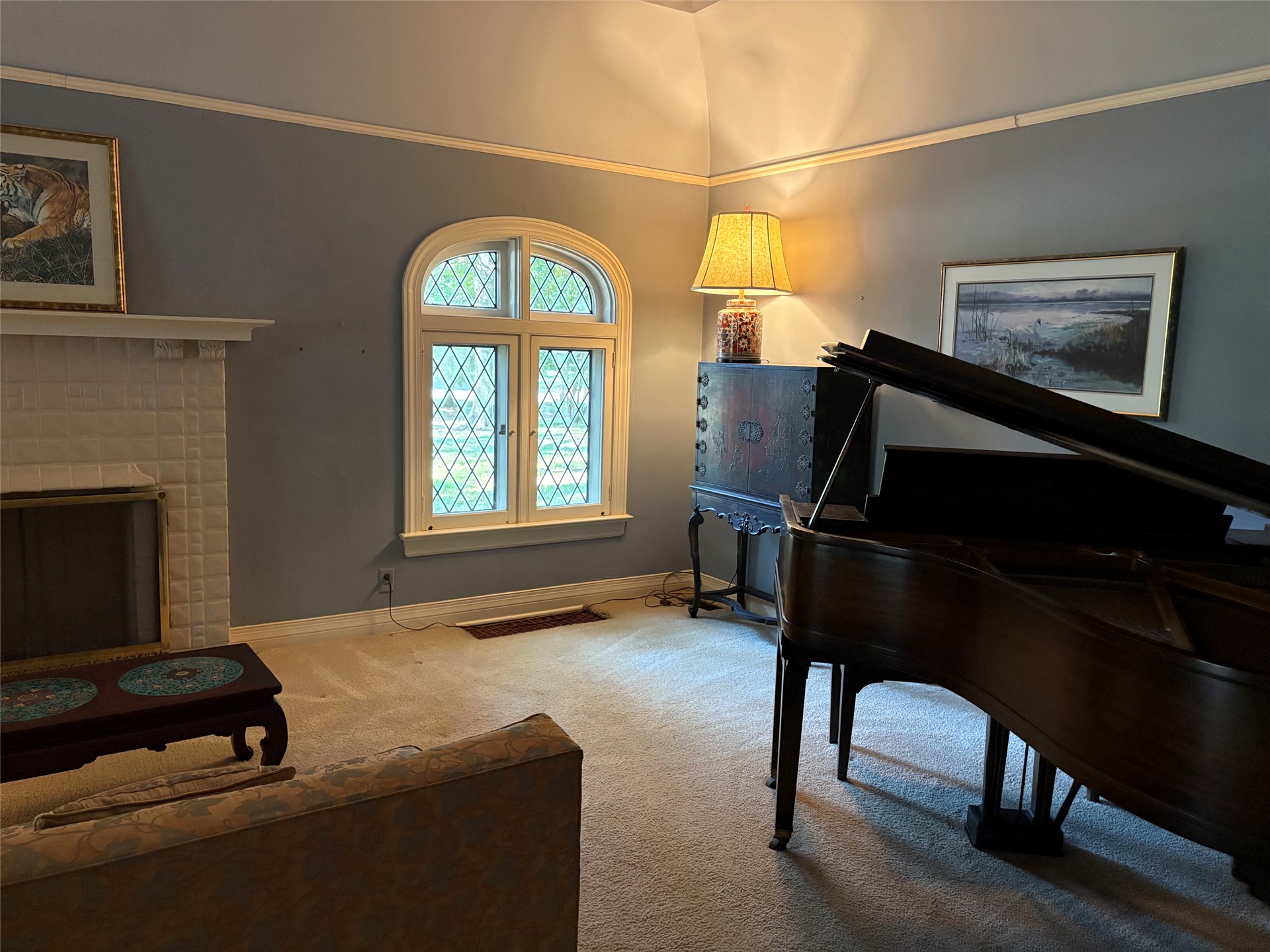 1913 E 37th Street Property Photo 7